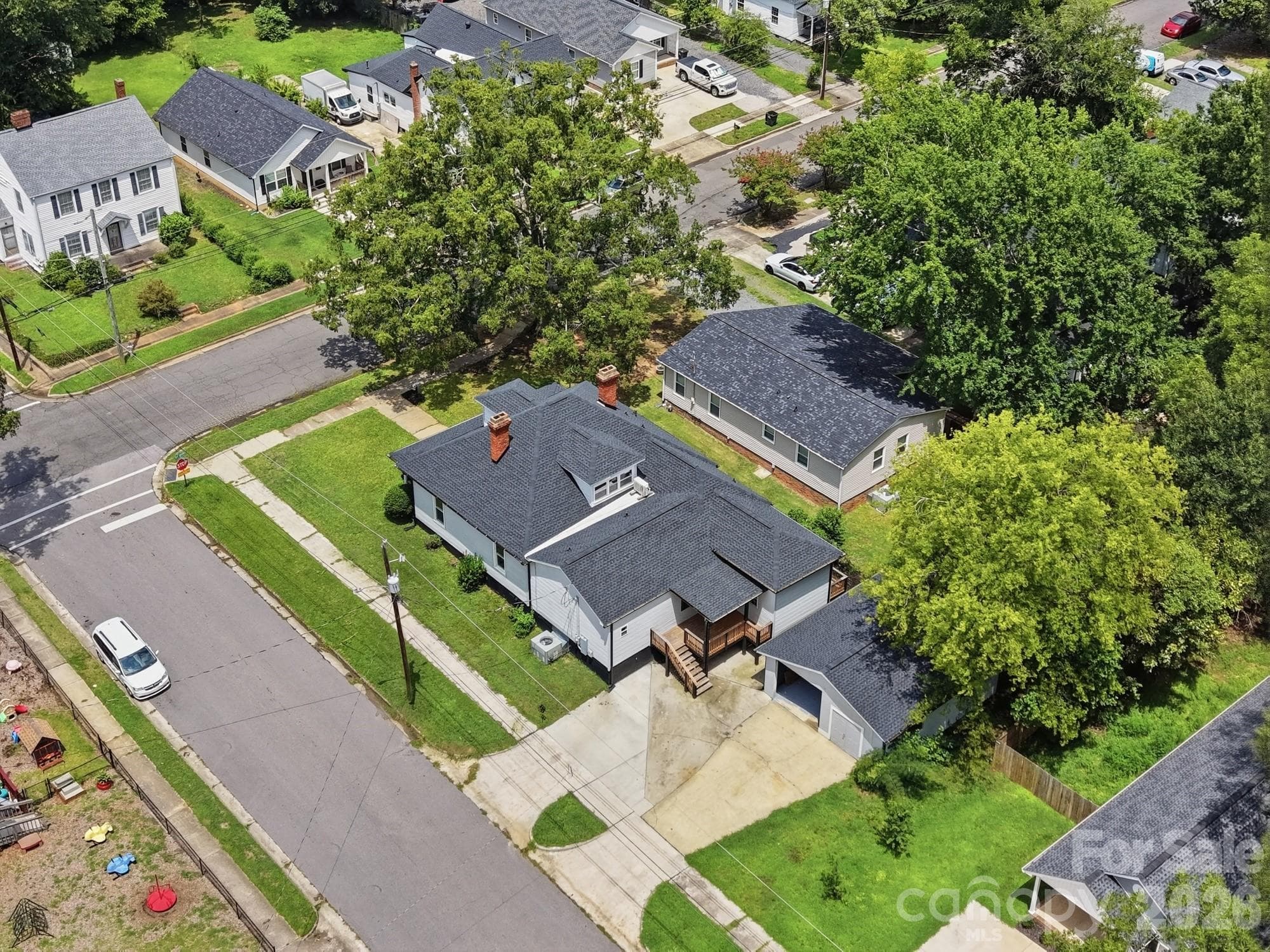 Single Family Residence at 327 S Spruce Street, Rock Hill, photo 3 of 26