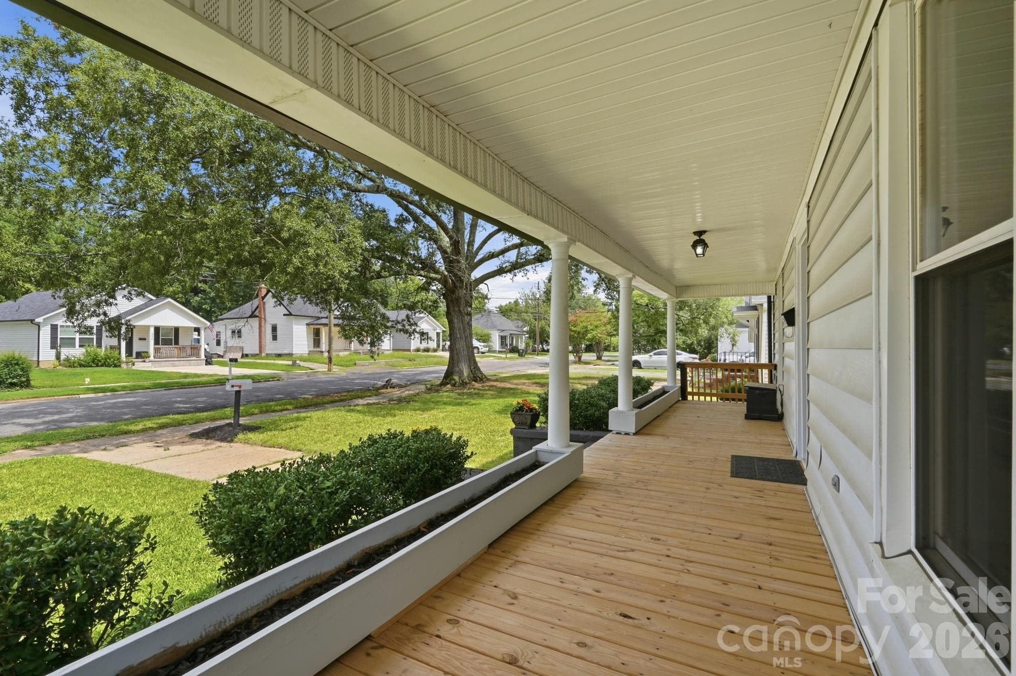 Single Family Residence at 327 S Spruce Street, Rock Hill, photo 5 of 26