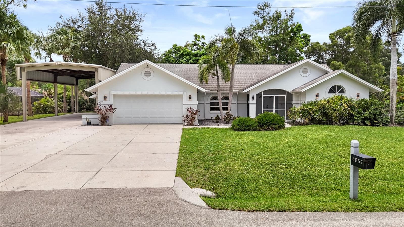 Single Family Residence at 6857 IDLEWILD ST, FORT MYERS, photo 4 of 74