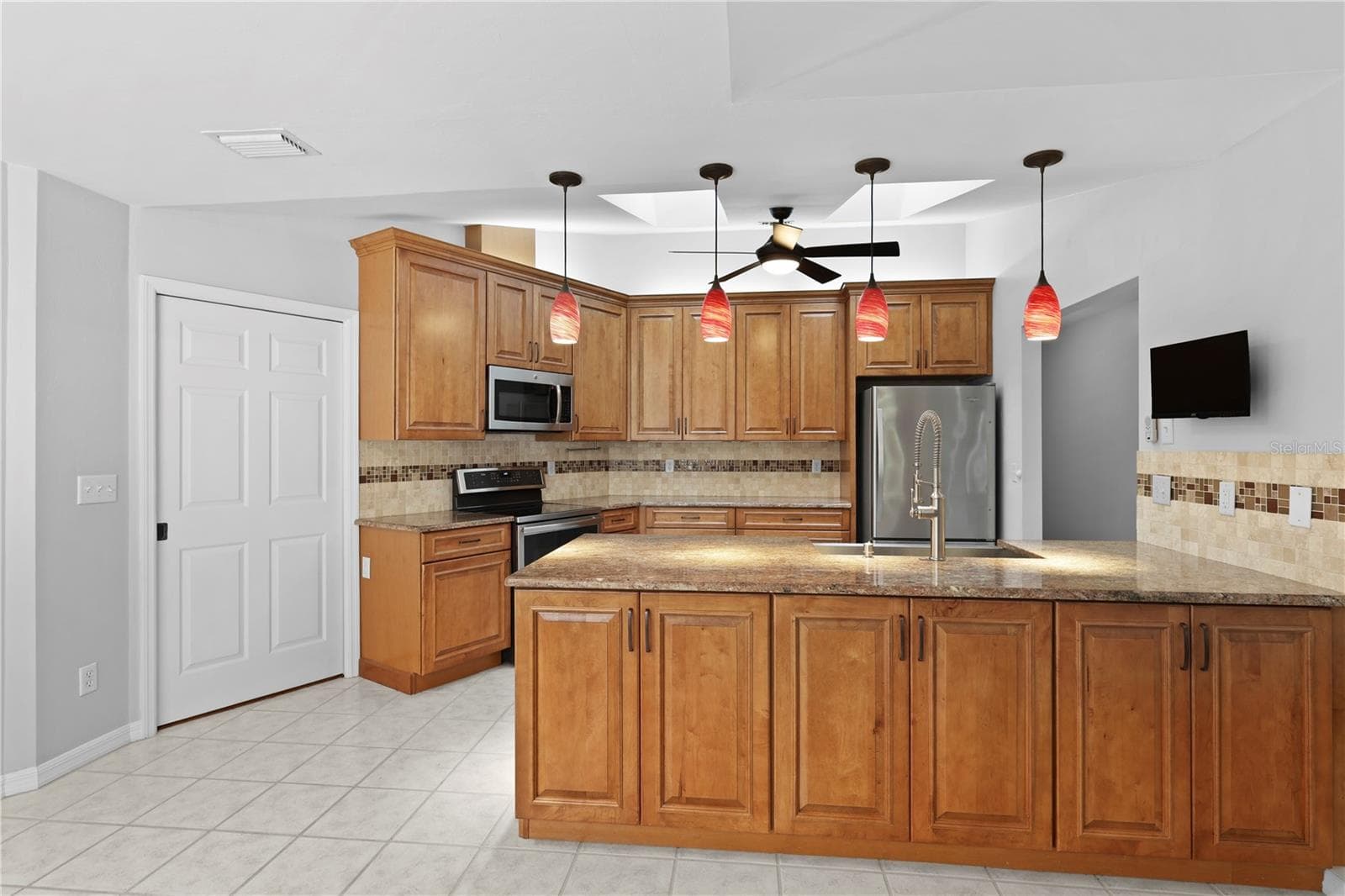 Single Family Residence at 6857 IDLEWILD ST, FORT MYERS, photo 8 of 74