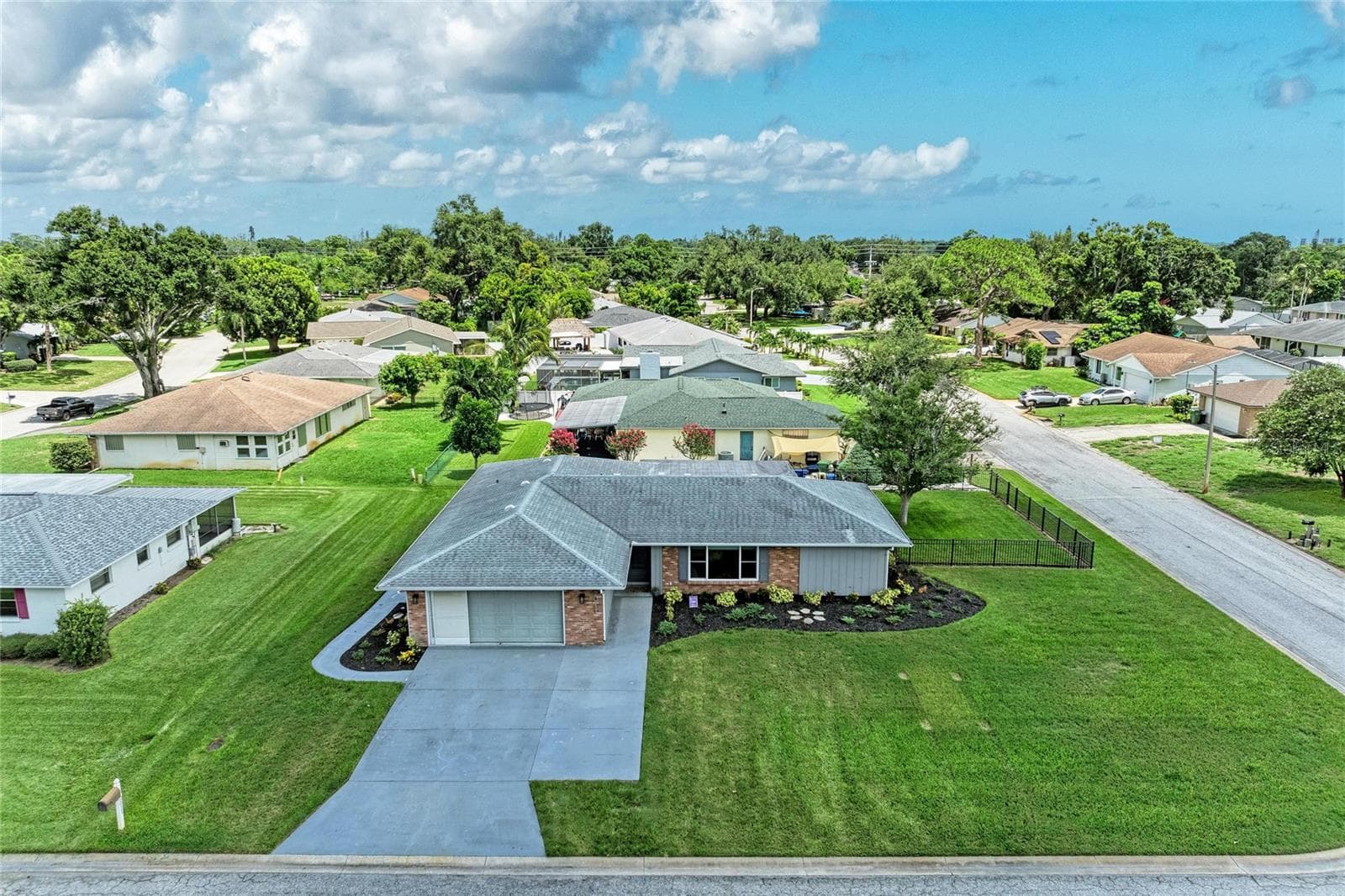 2011 37TH ST W
