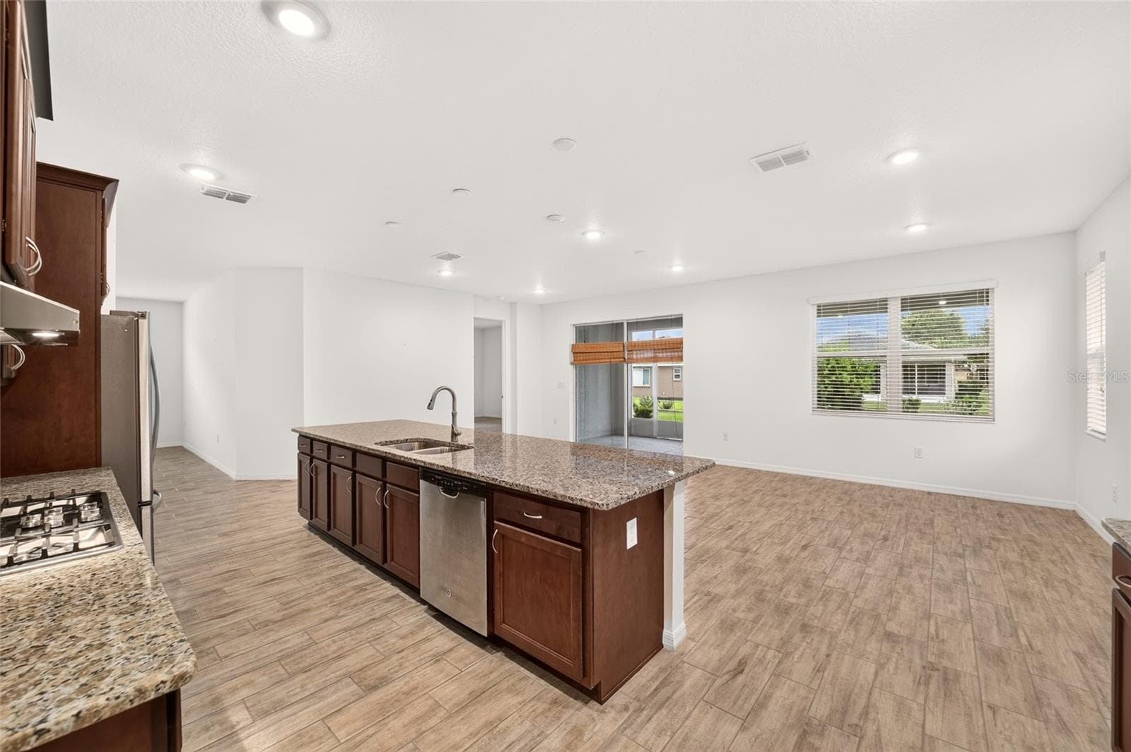 Single Family Residence at 9269 SW 97TH CIR, OCALA, photo 13 of 40