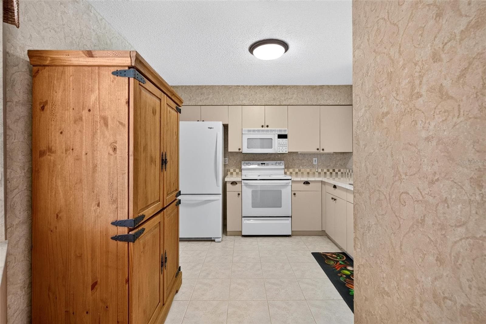 Townhouse at 525 LAKE BRIDGE DR, ORMOND BEACH, photo 20 of 92