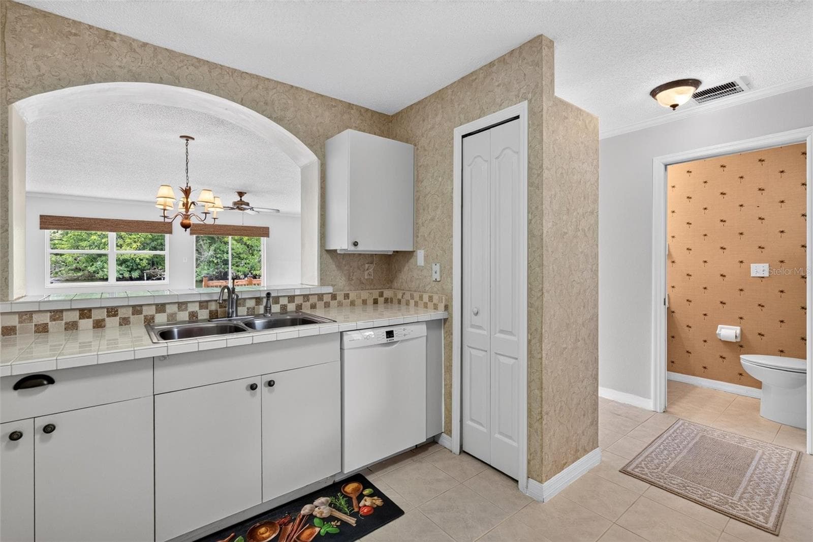 Townhouse at 525 LAKE BRIDGE DR, ORMOND BEACH, photo 26 of 92
