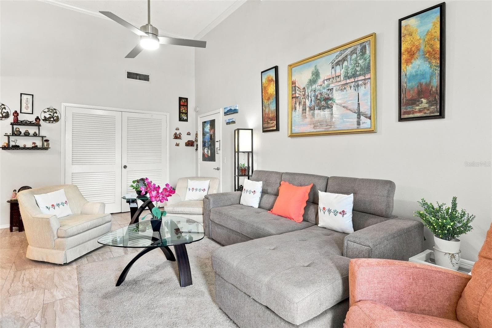 Living room space - 430 WINDMEADOWS ST, ALTAMONTE SPRINGS