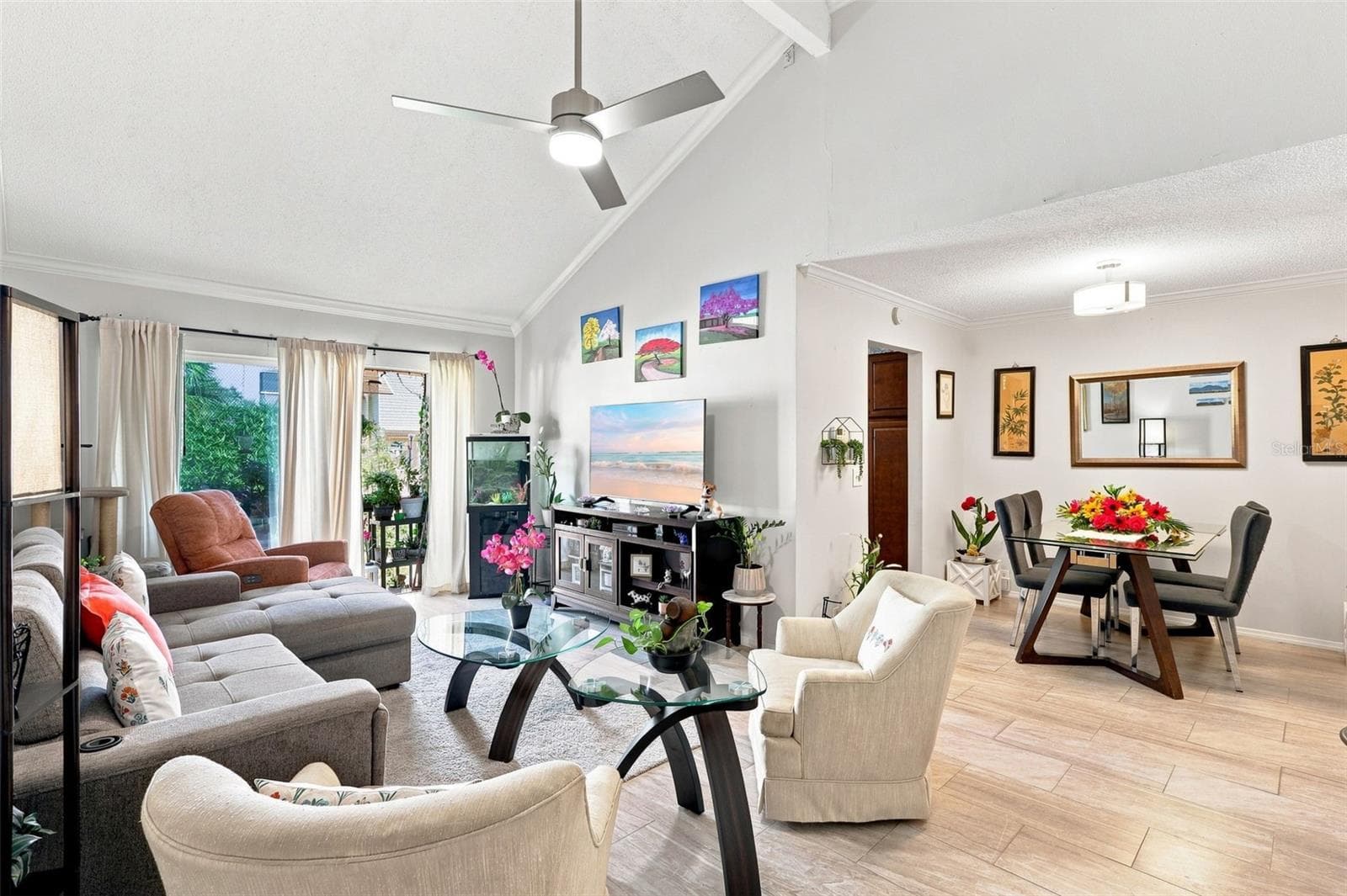 Living room space - 430 WINDMEADOWS ST, ALTAMONTE SPRINGS