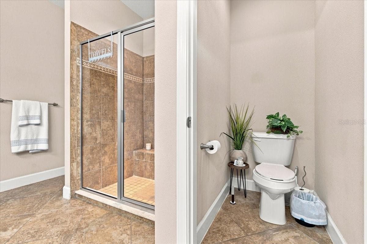 Primary Bathroom - 4508 GRAND LAKESIDE DR E, PALM HARBOR