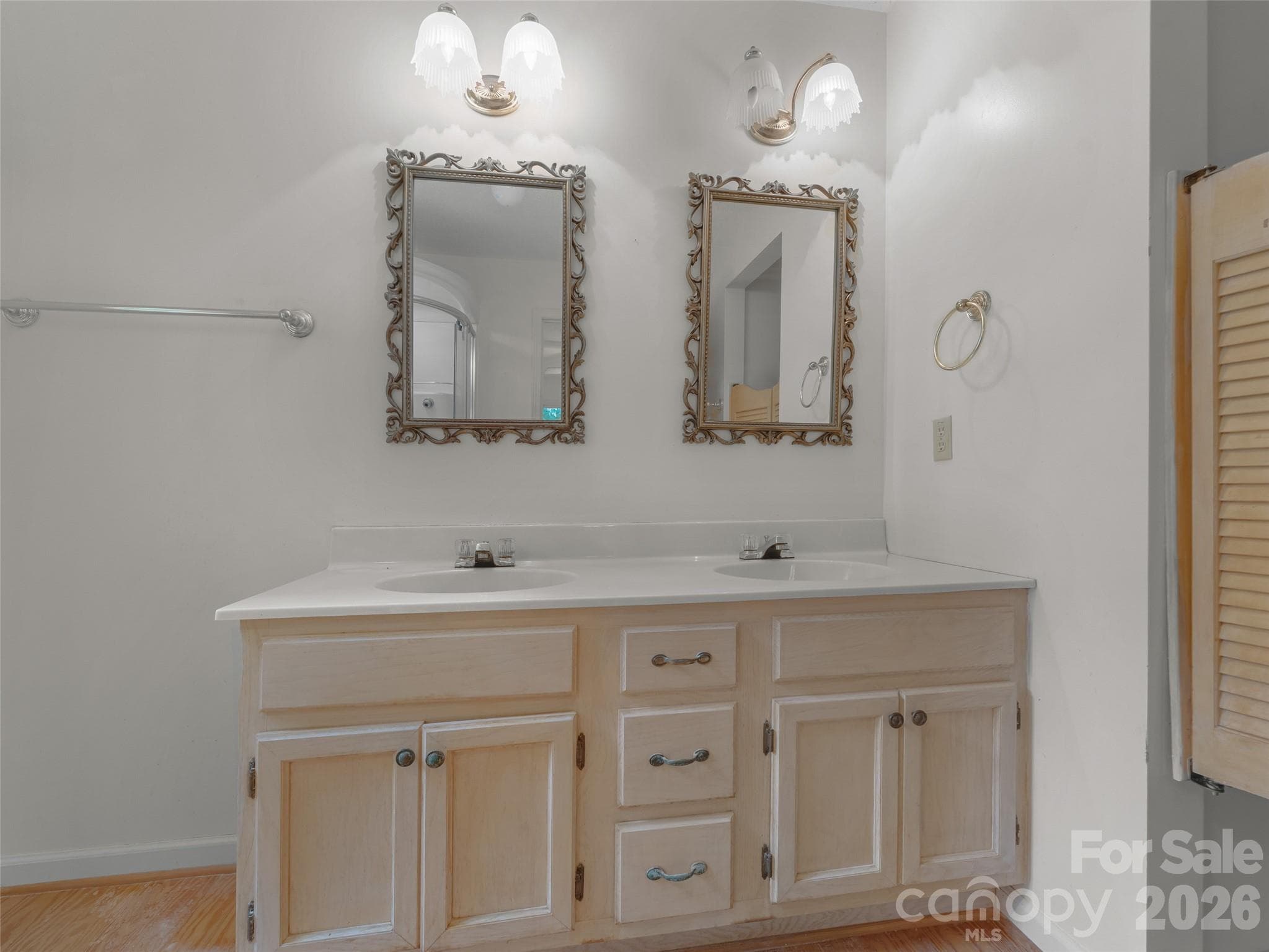 3 full bathroom in main bedroom - 95 Substation Road, Saluda