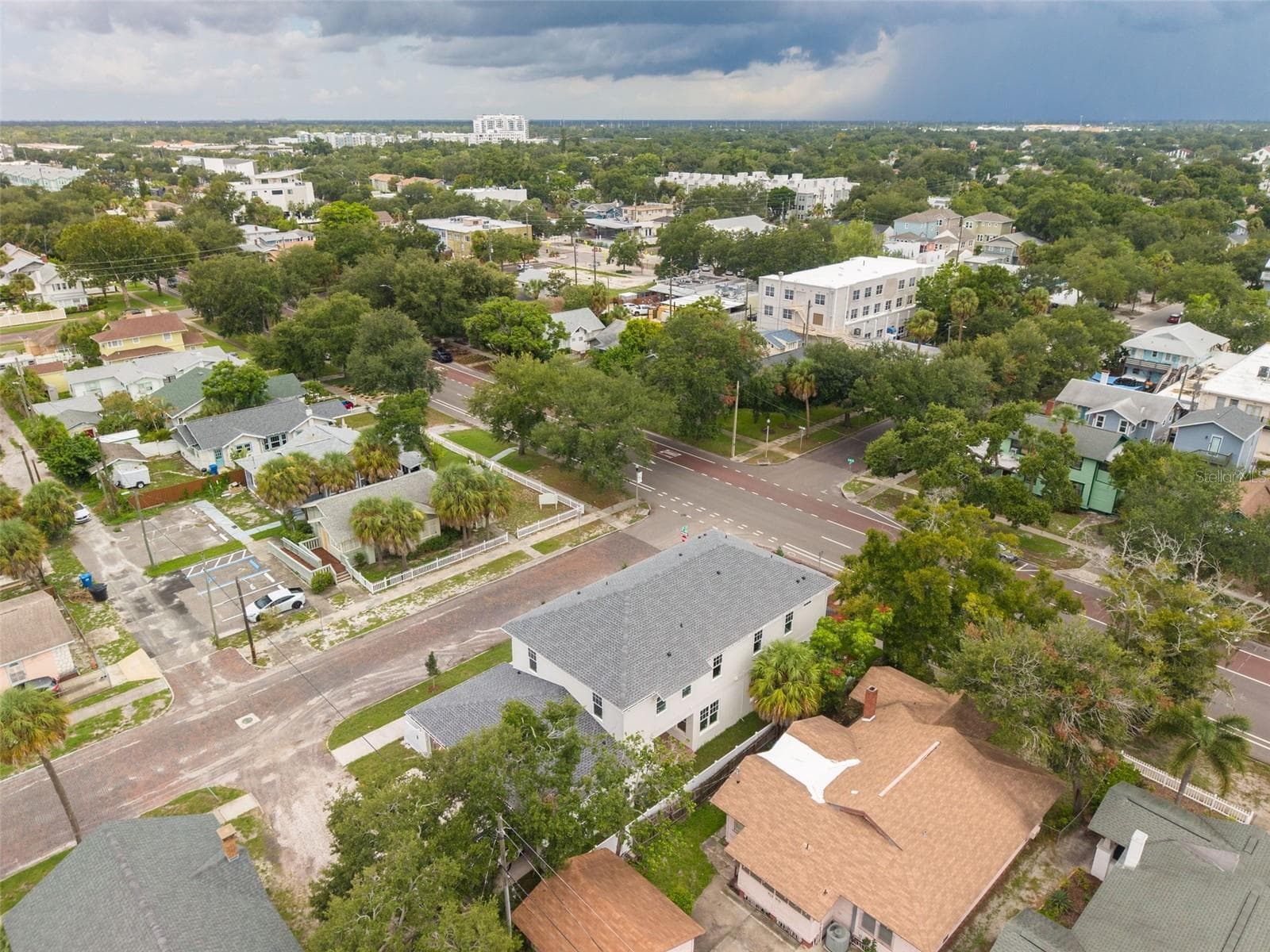 Single Family Residence at 2460 1ST AVE S, ST PETERSBURG, photo 4 of 11