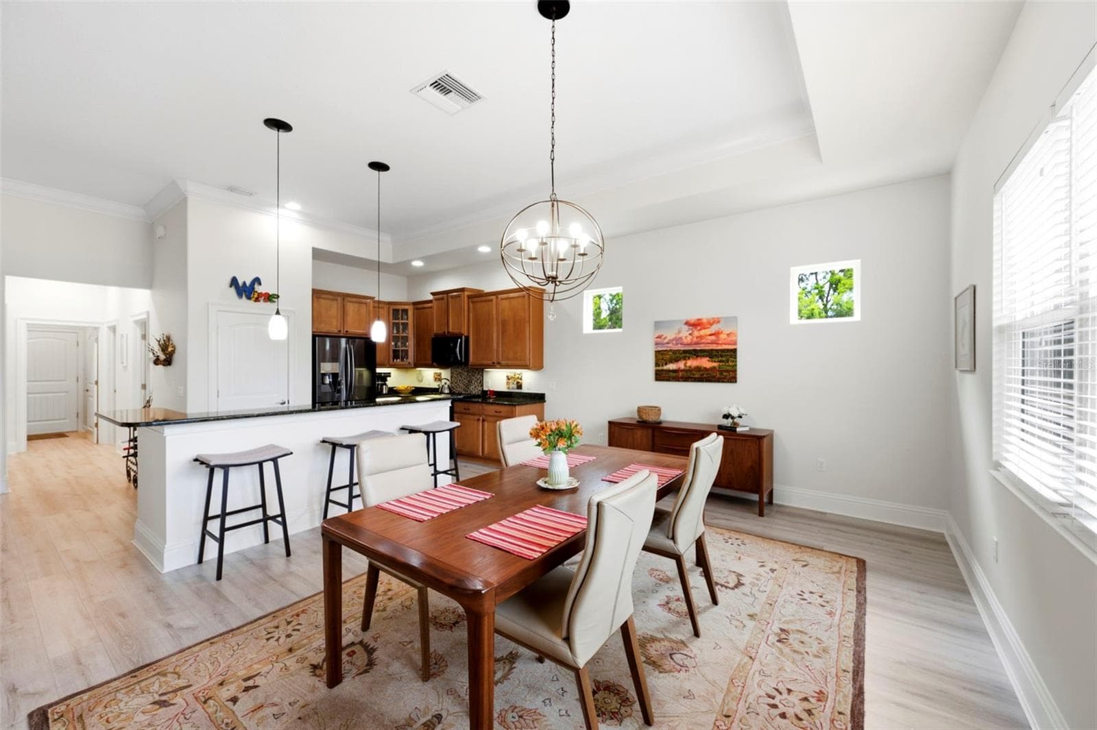 The clerestory windows add natural light and an interesting architectural effect - 3850 CREEKSIDE PARK DR, PARRISH