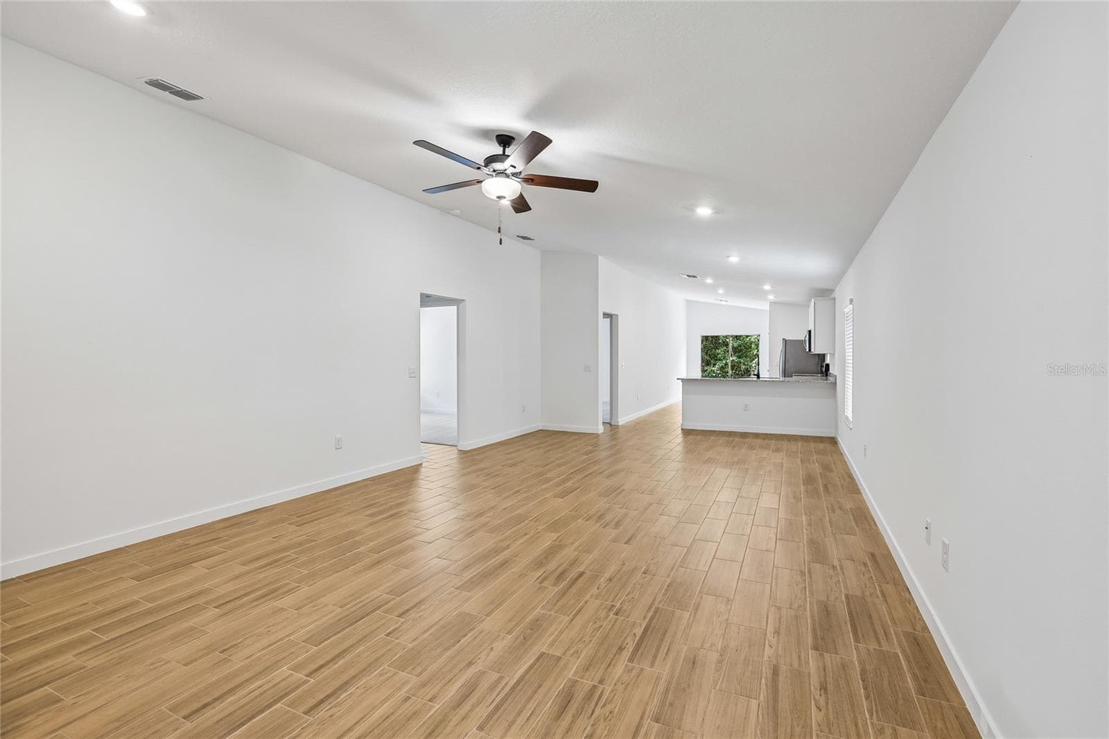 Single Family Residence at 6260 PINEHURST DR, SPRING HILL, photo 2 of 9