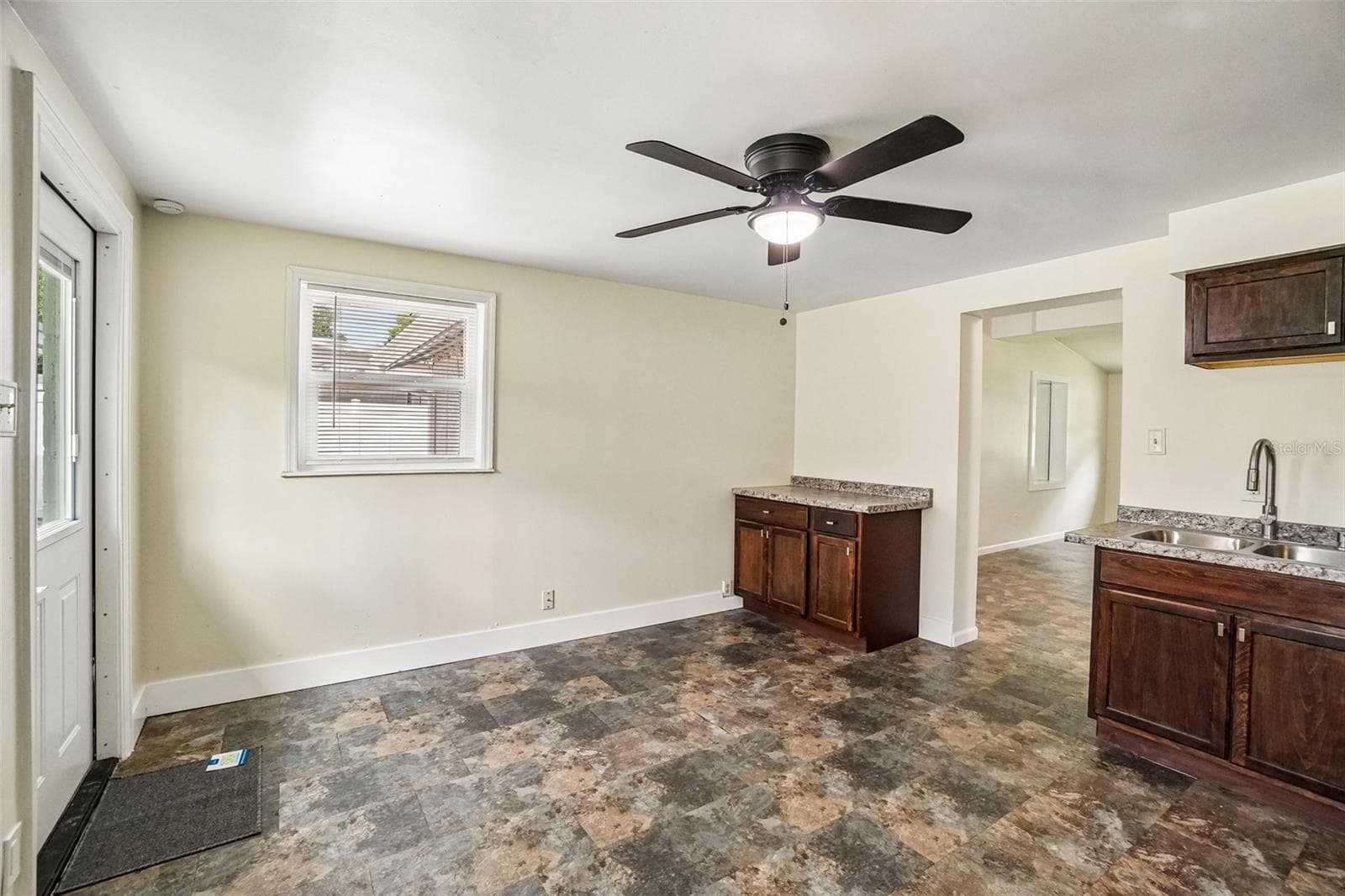 Single Family Residence at 9216 W ROBSON ST, TAMPA, photo 6 of 43