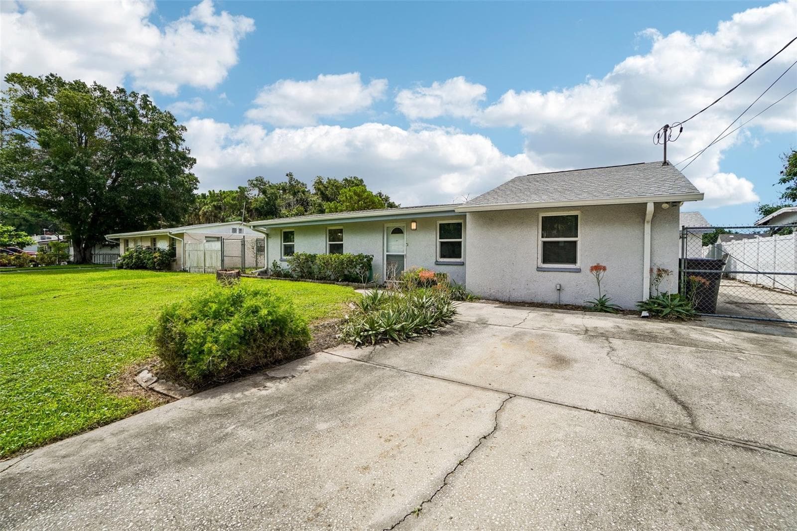 Single Family Residence at 9216 W ROBSON ST, TAMPA, photo 42 of 43