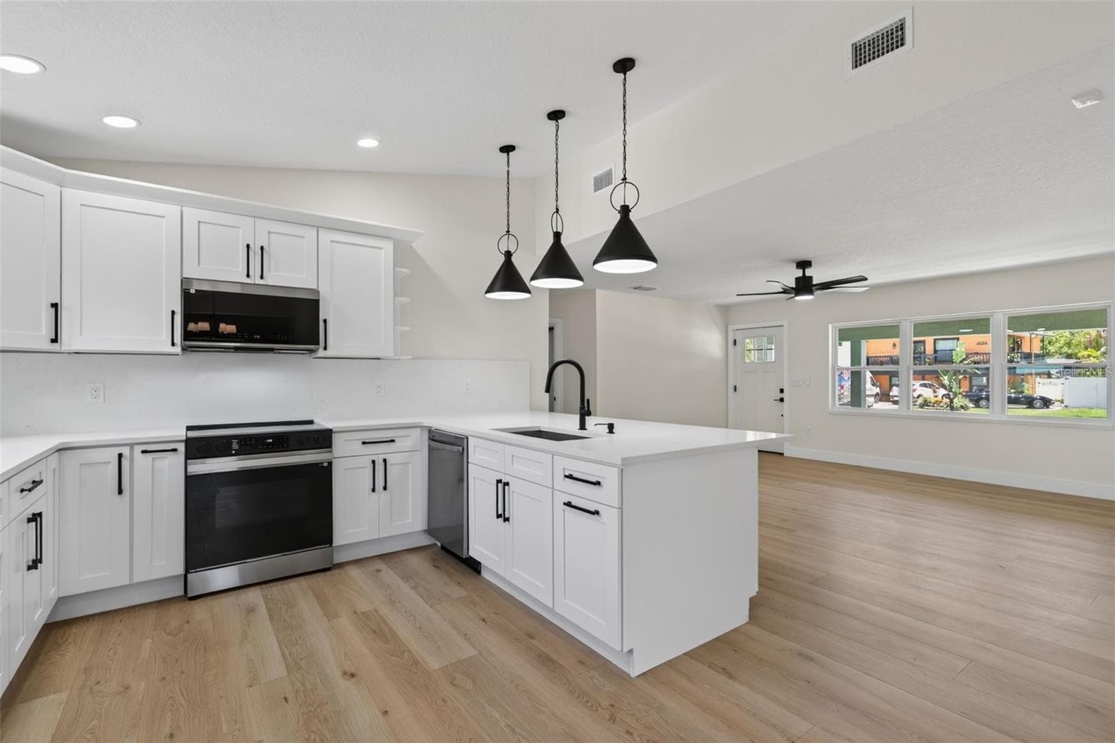 Stunning black and white design - 5217 18TH AVE S, GULFPORT