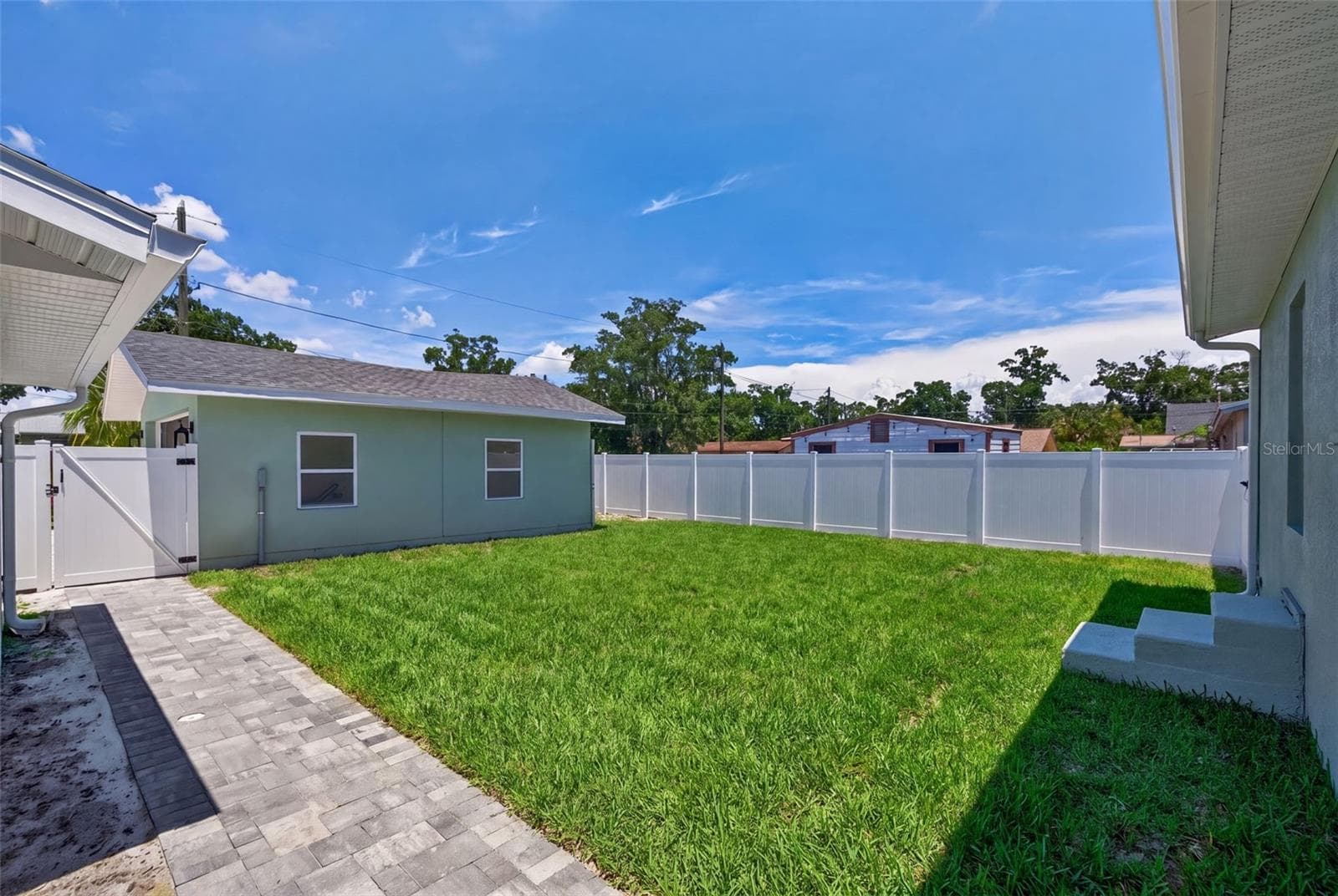 Grass Virtally Staged - 5217 18TH AVE S, GULFPORT