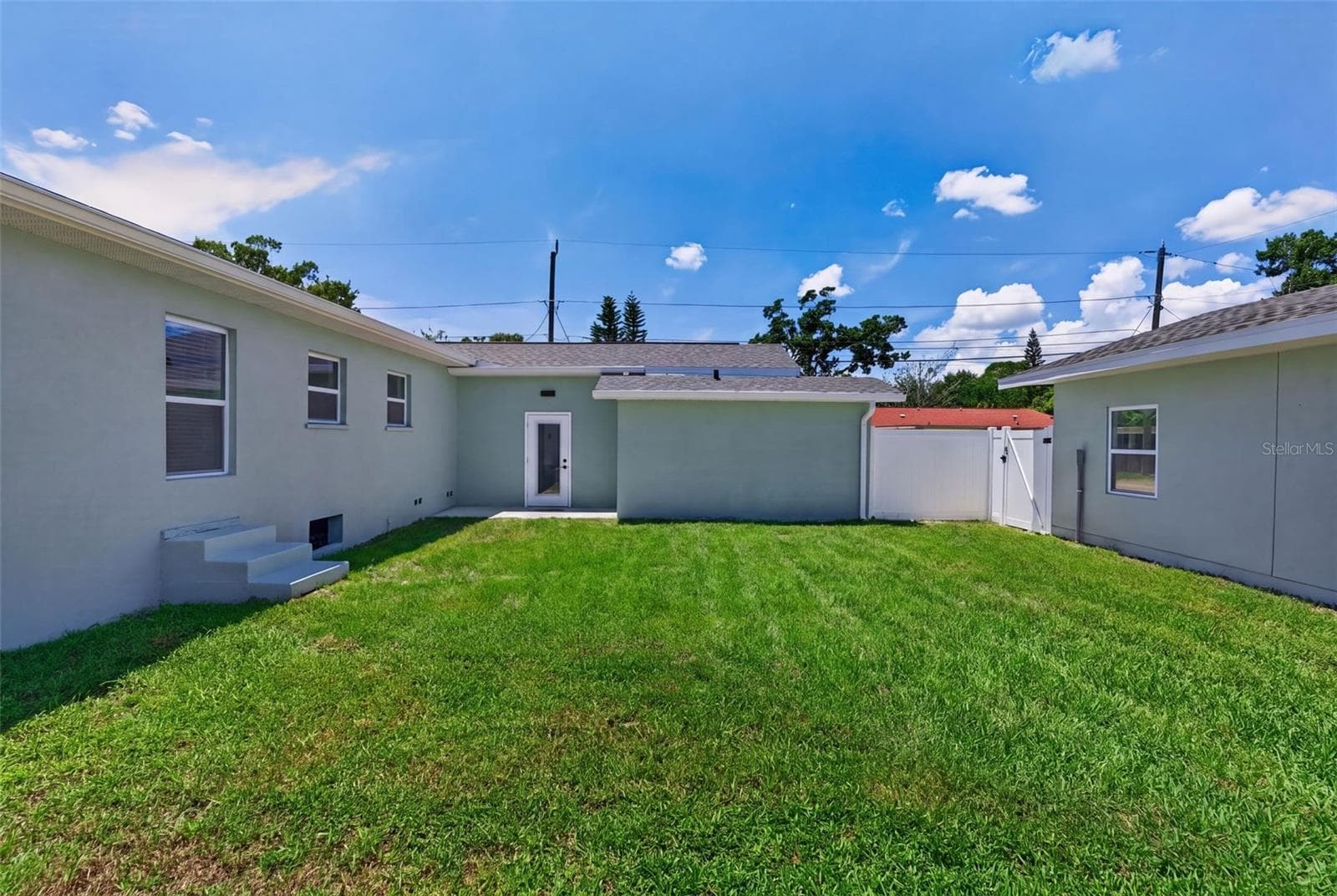Grass Virtally Staged - 5217 18TH AVE S, GULFPORT