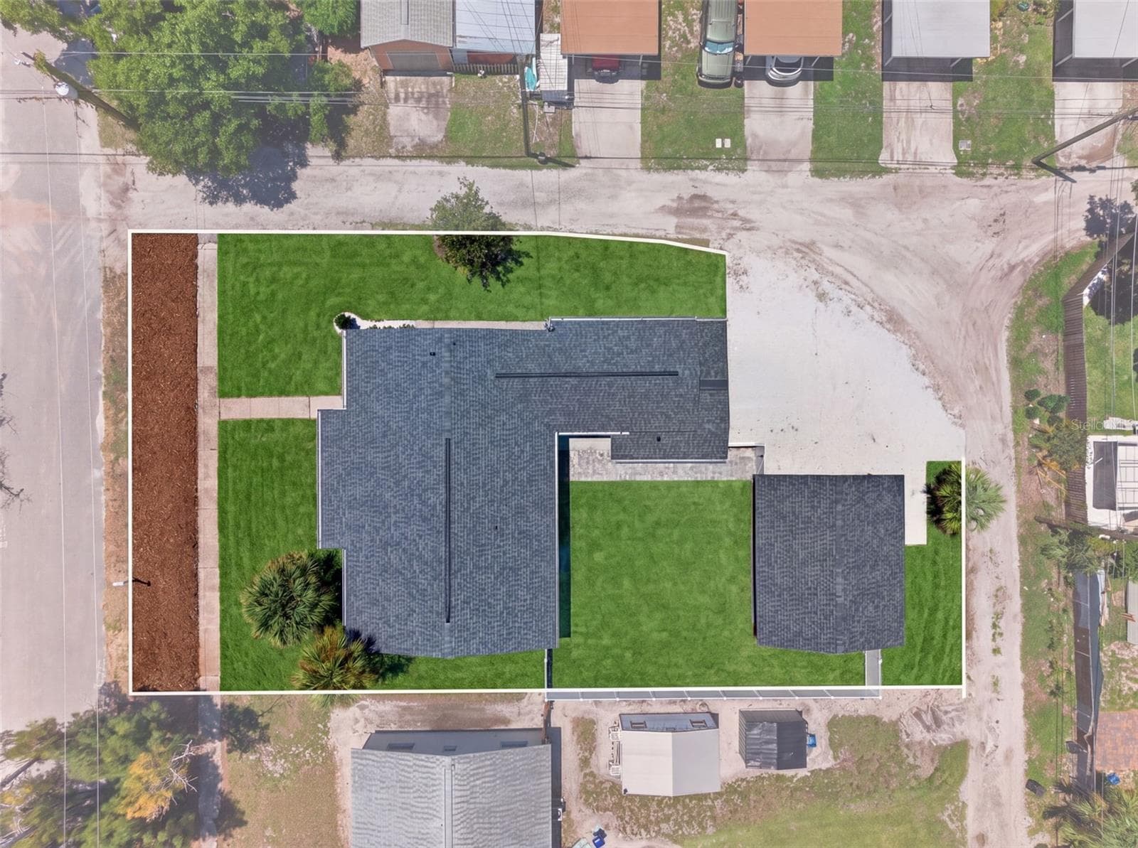 Grass Virtally Staged - 5217 18TH AVE S, GULFPORT