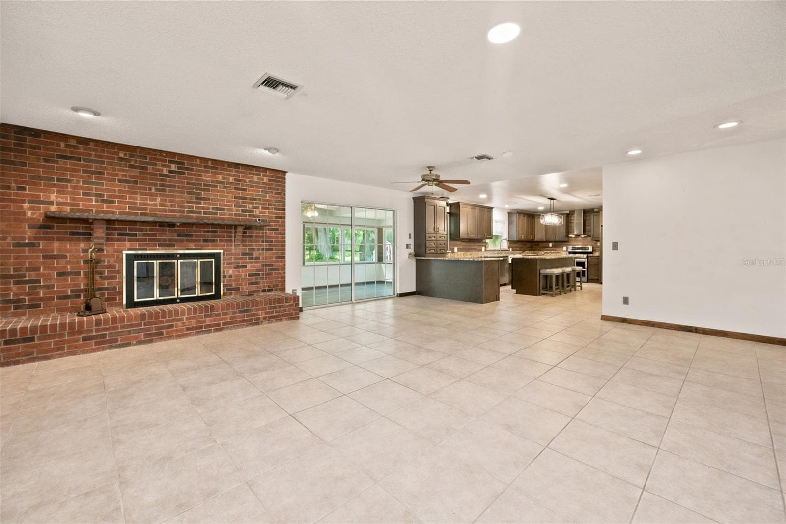 Single Family Residence at 690 SW 165TH ST, OCALA, photo 14 of 62
