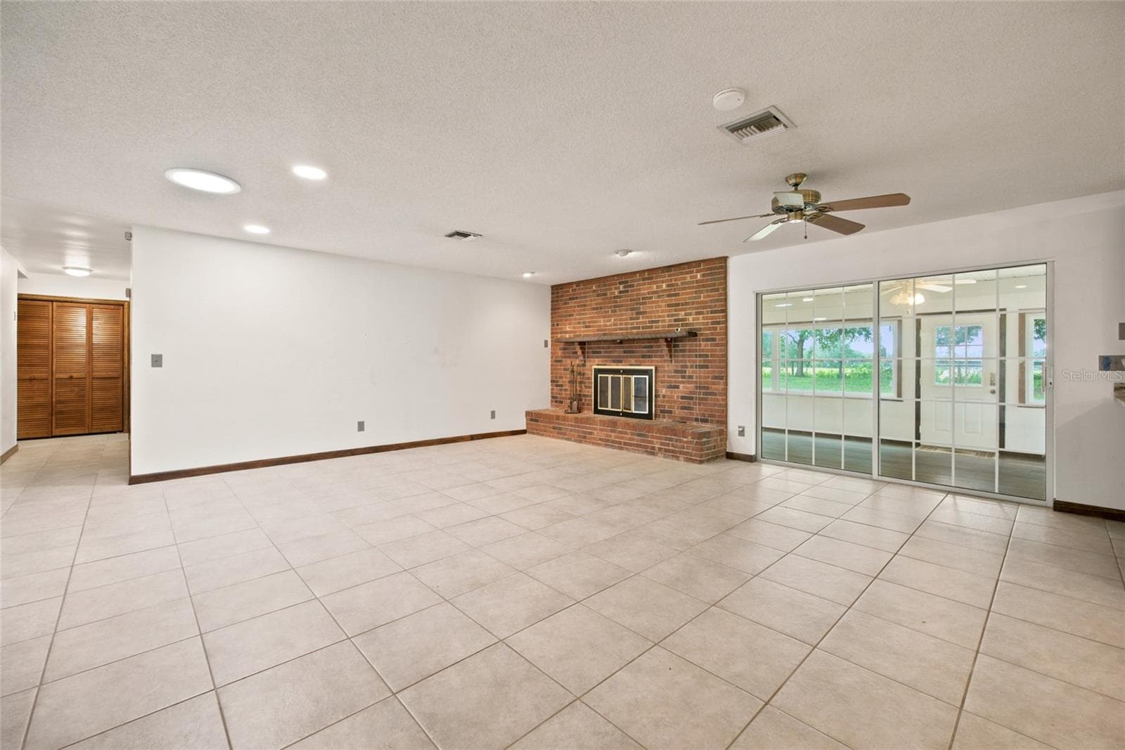 Single Family Residence at 690 SW 165TH ST, OCALA, photo 17 of 62