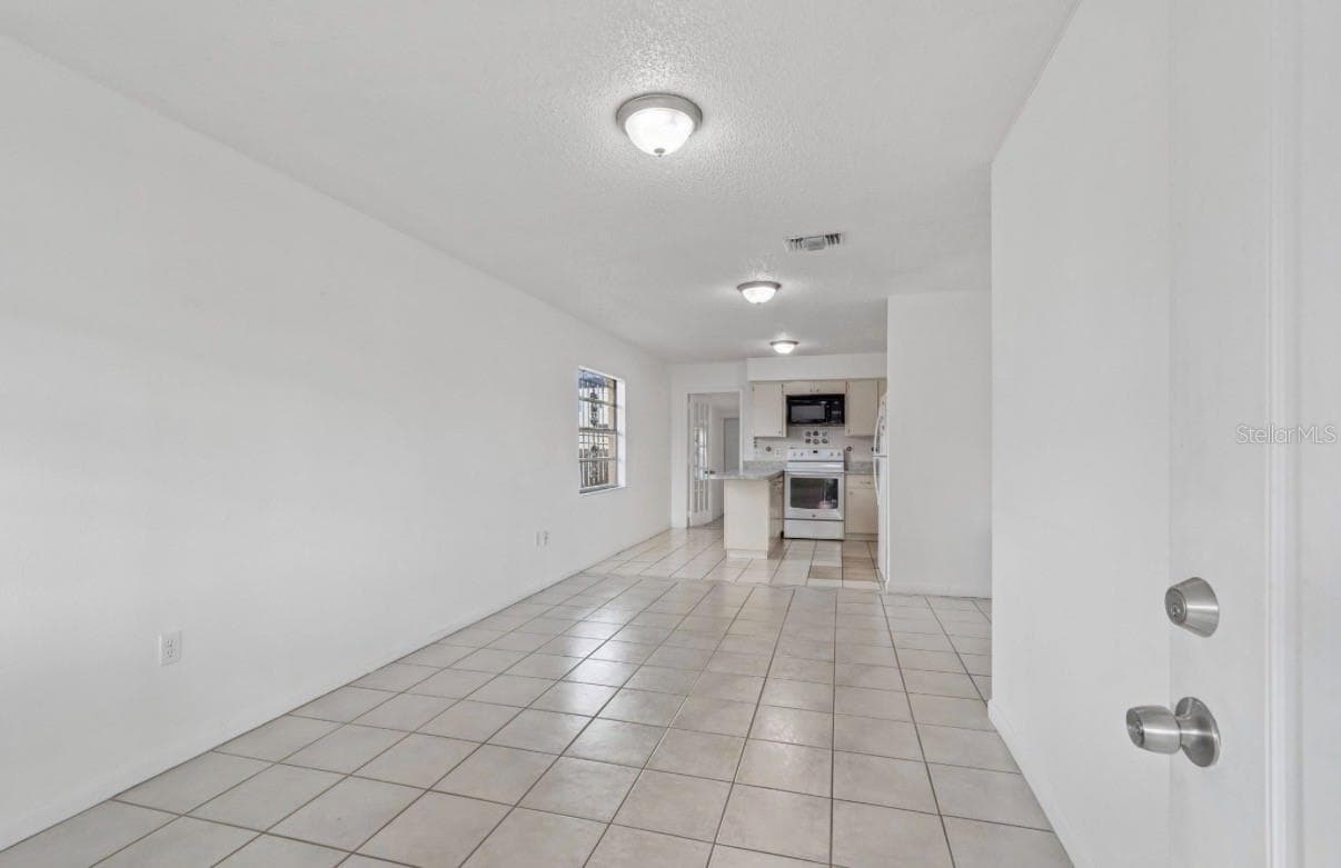 Single Family Residence at 7516 N CORTEZ ST, TAMPA, photo 9 of 65