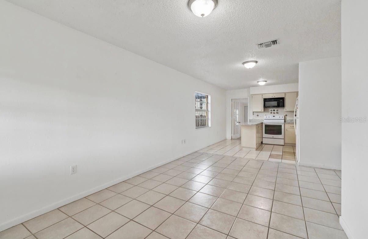 Single Family Residence at 7516 N CORTEZ ST, TAMPA, photo 10 of 65
