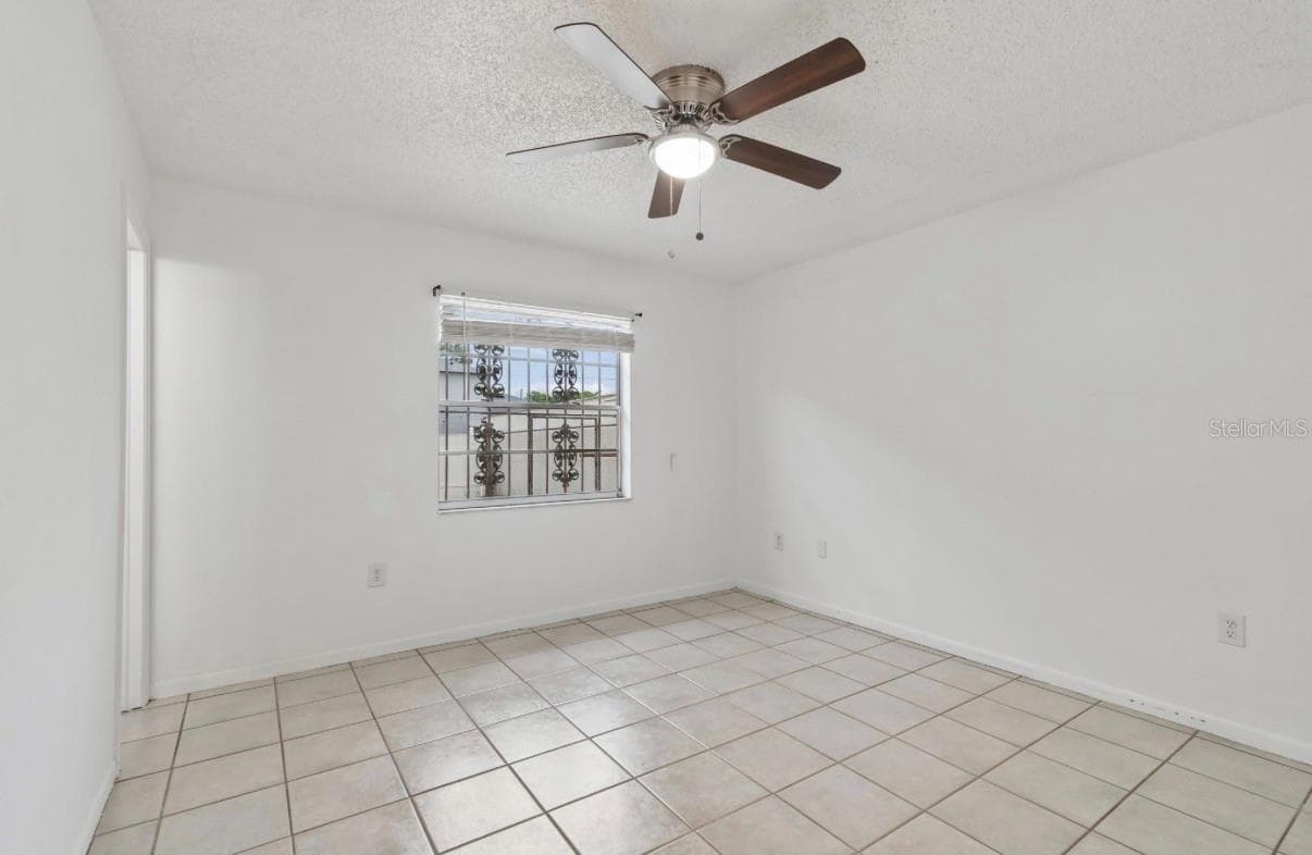 Single Family Residence at 7516 N CORTEZ ST, TAMPA, photo 14 of 65