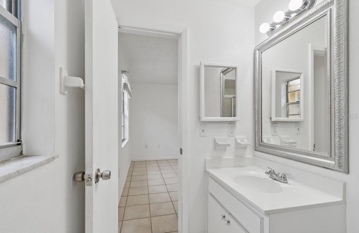 Single Family Residence at 7516 N CORTEZ ST, TAMPA, photo 19 of 65