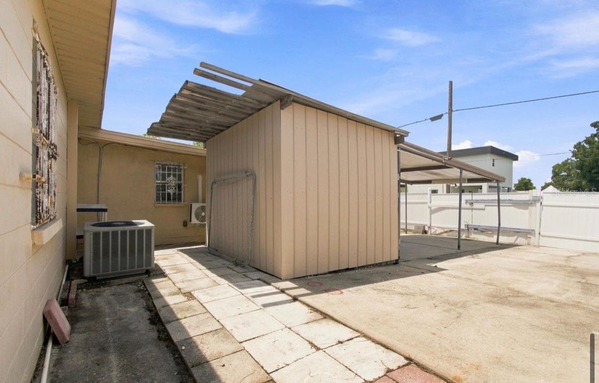 Single Family Residence at 7516 N CORTEZ ST, TAMPA, photo 36 of 65