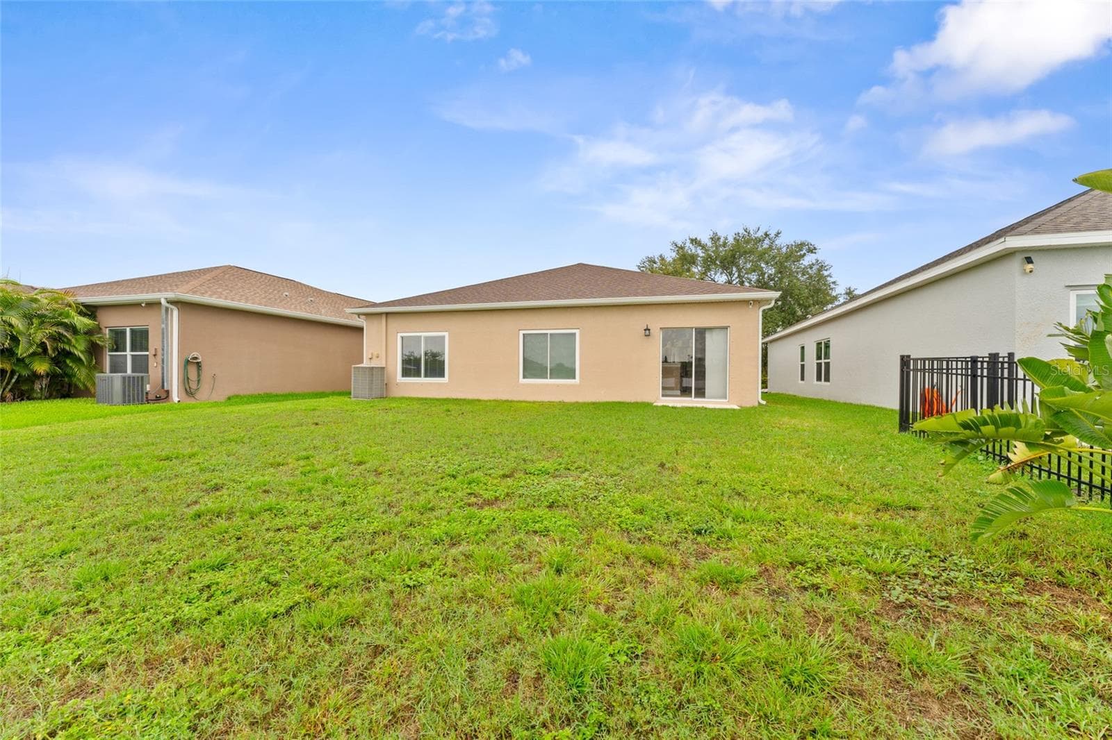 Single Family Residence at 901 PARKER DEN DR, RUSKIN, photo 32 of 44