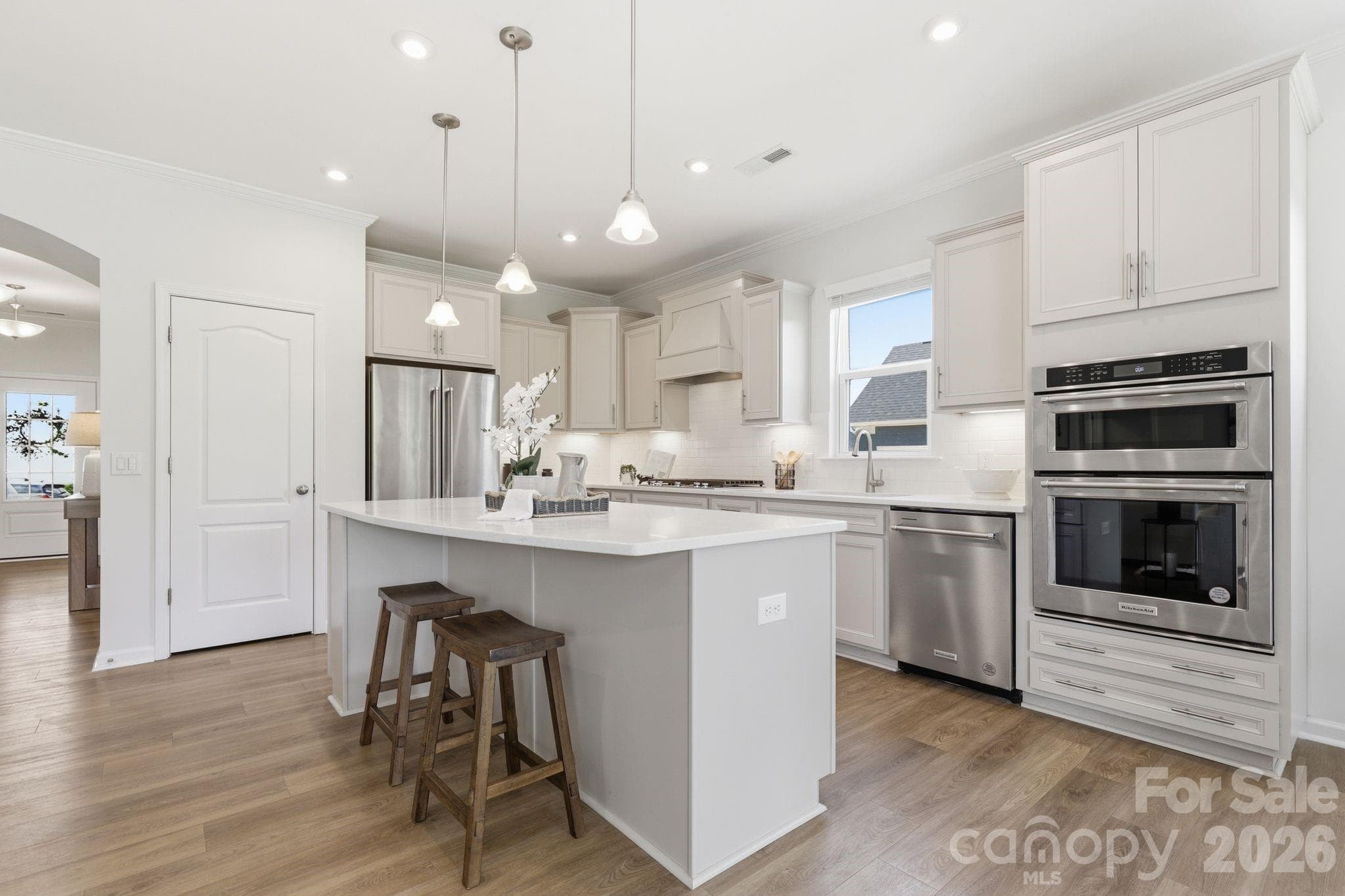 Single Family Residence at 13704 Berkley Avenue, Huntersville, photo 14 of 44