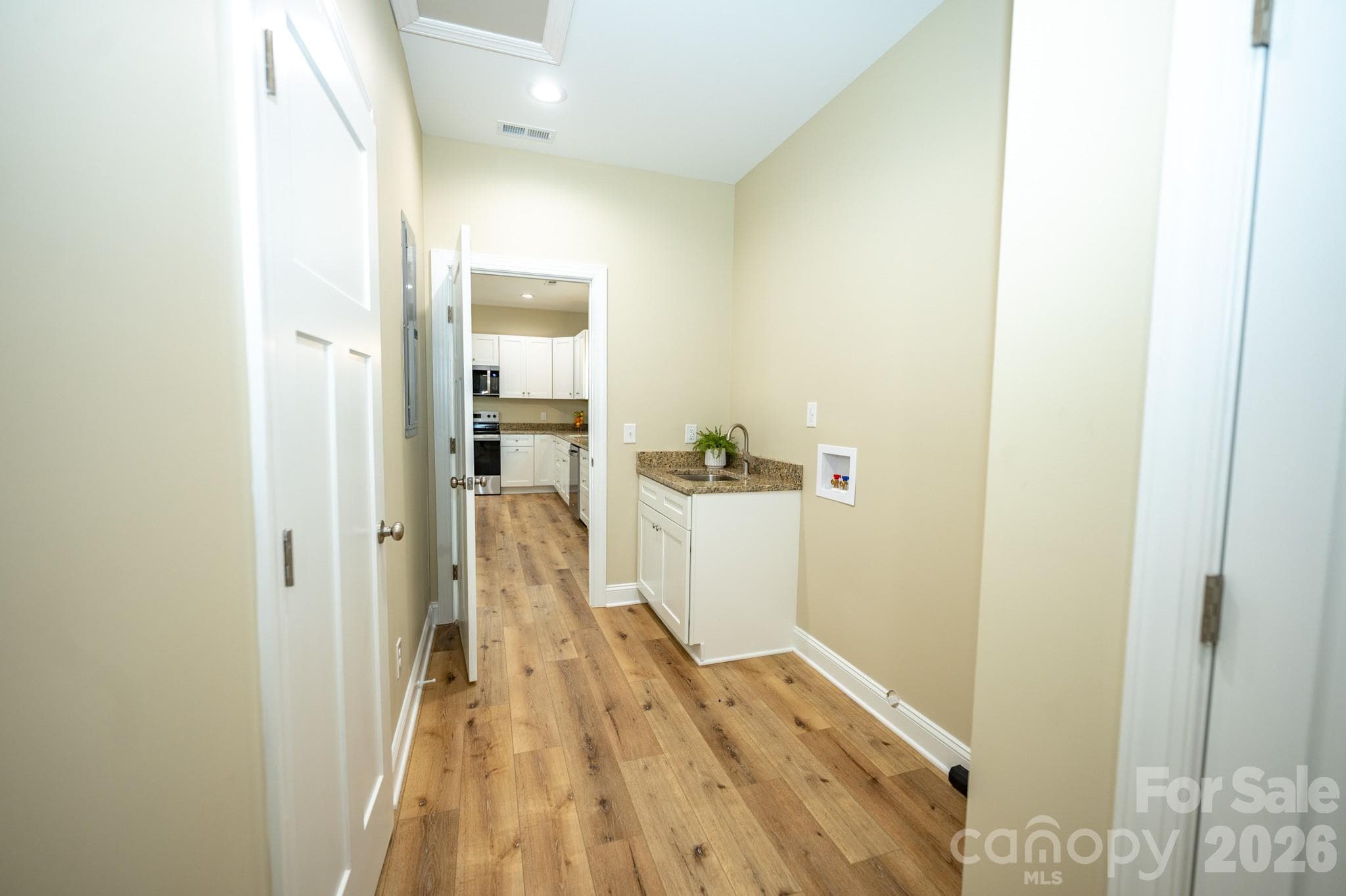 Laundry & Pantry - 258 Florida Avenue, Spindale