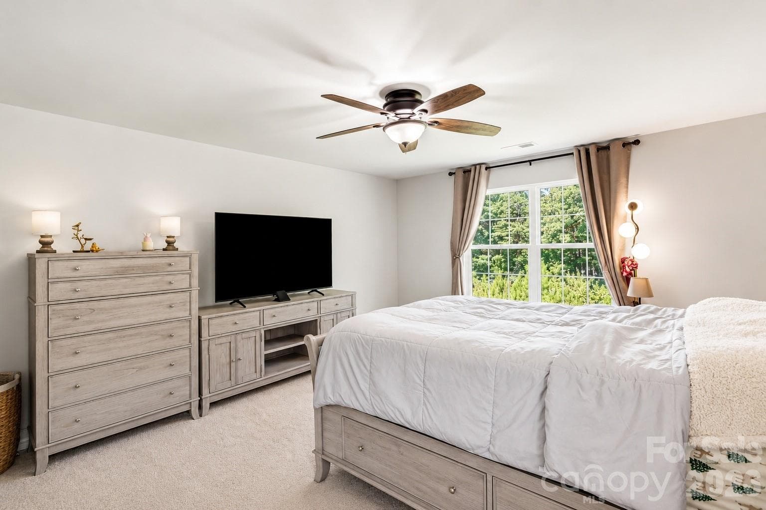 Single Family Residence at 2018 Killian Creek Drive, Denver, photo 14 of 28