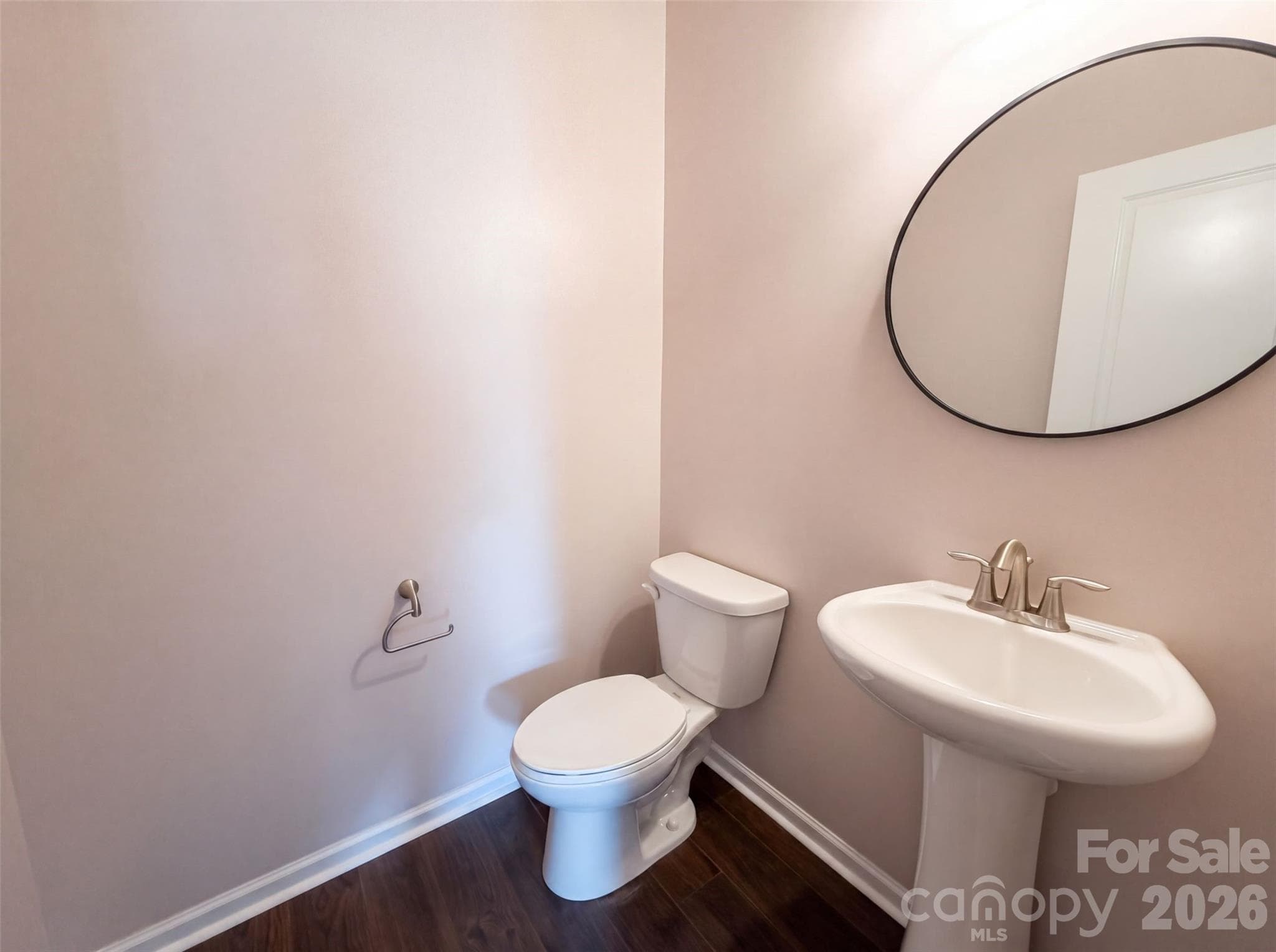 Single Family Residence at 2618 Courtland Drive, Clover, photo 15 of 17