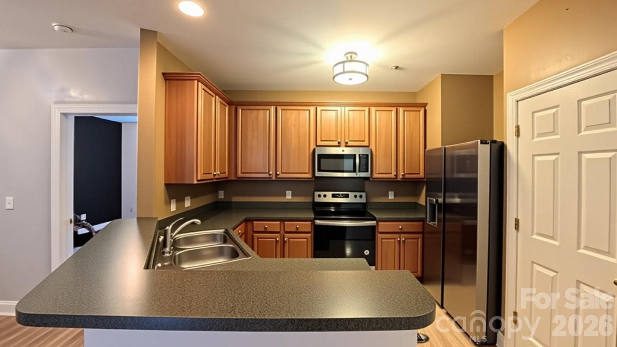 Condominium at 6419 Park Pond Drive, Charlotte, photo 5 of 19