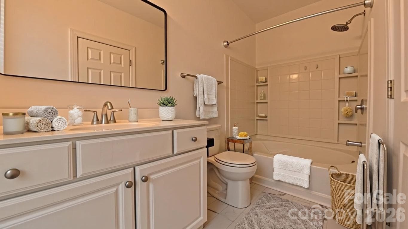 Condominium at 6419 Park Pond Drive, Charlotte, photo 9 of 19