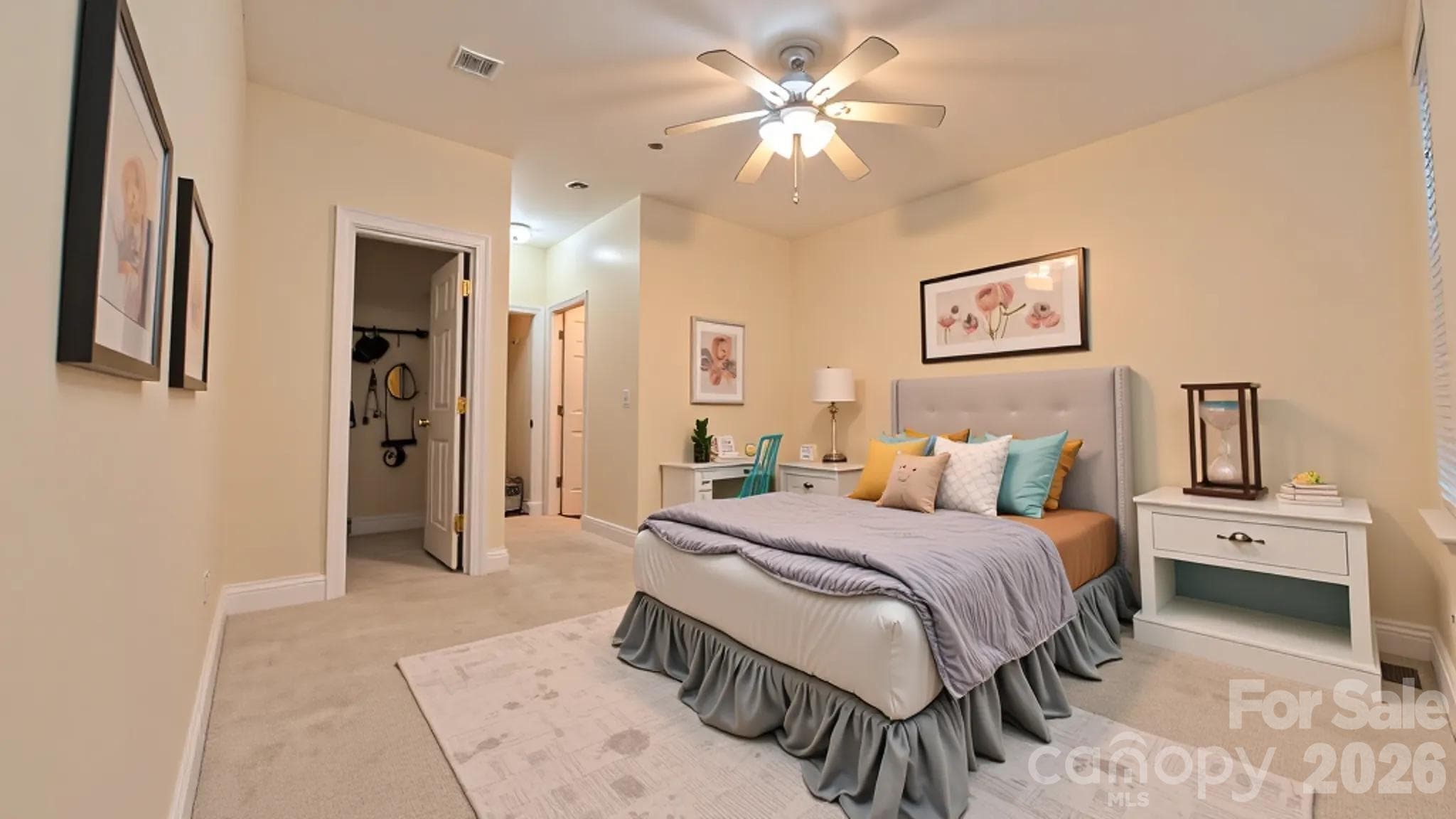 Condominium at 6419 Park Pond Drive, Charlotte, photo 10 of 19