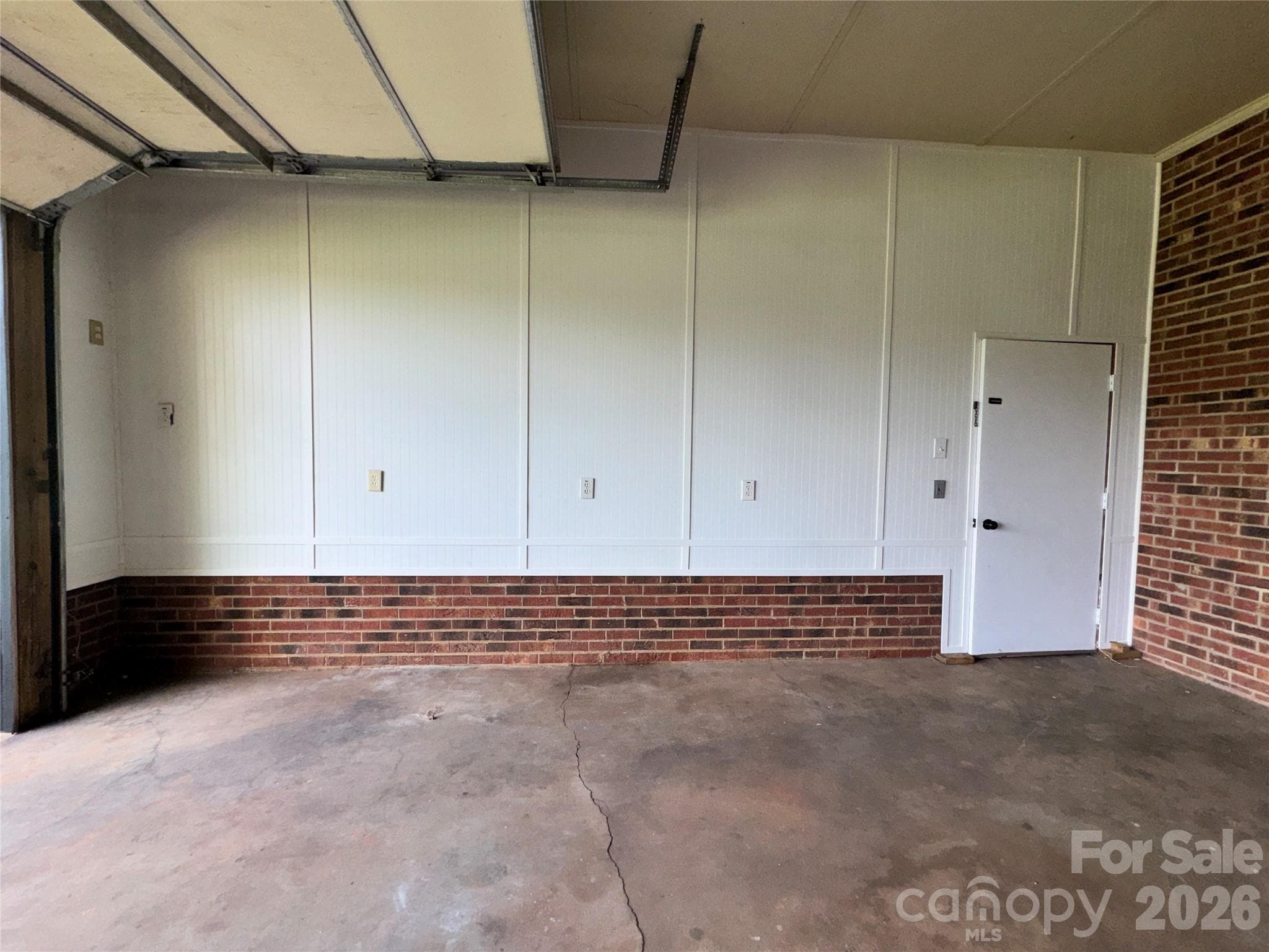 Single Family Residence at 112 Robinette Lane, Statesville, photo 23 of 33