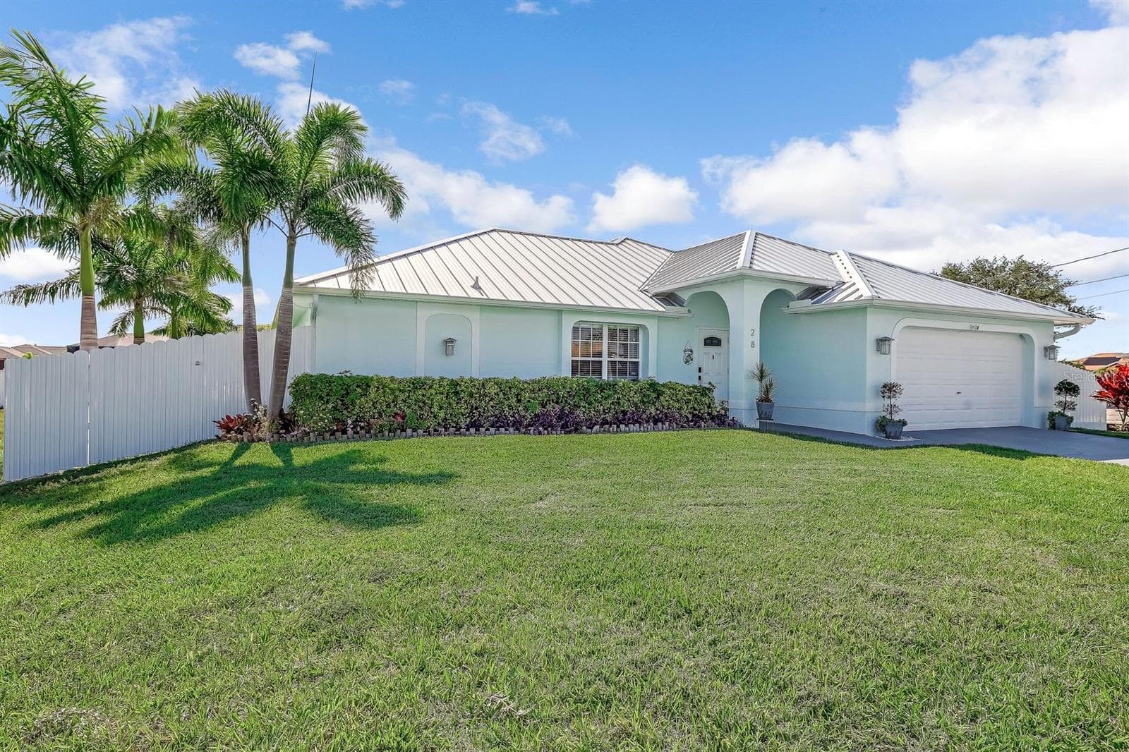 28 SW 21ST AVE