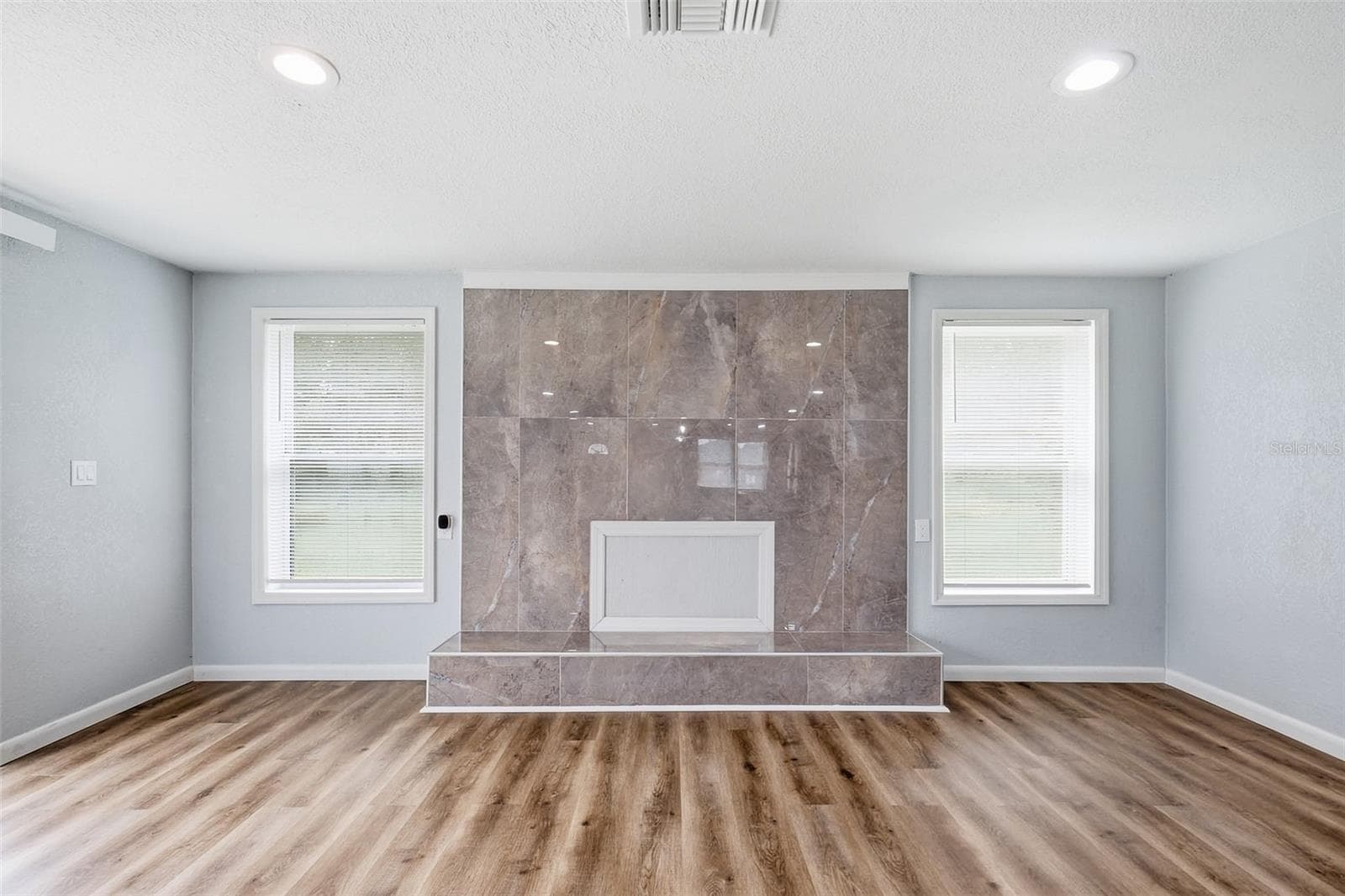 Single Family Residence at 8531 HORIZON LN, HUDSON, photo 9 of 36