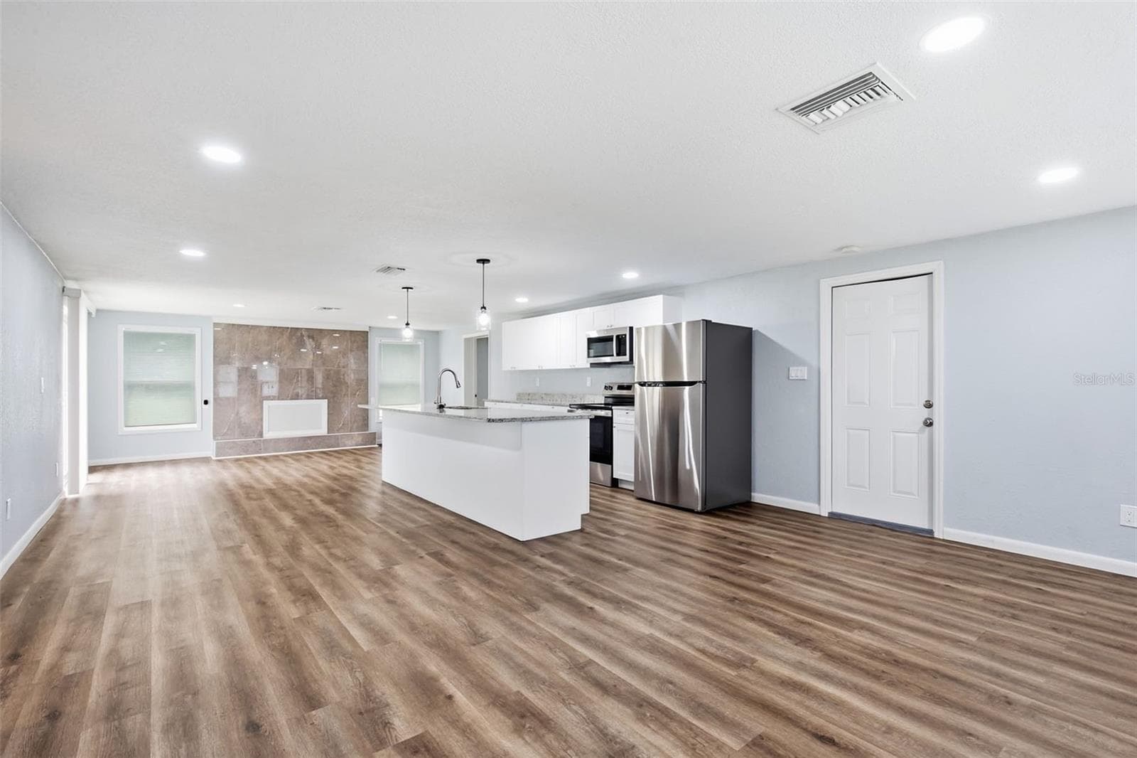 Single Family Residence at 8531 HORIZON LN, HUDSON, photo 12 of 36