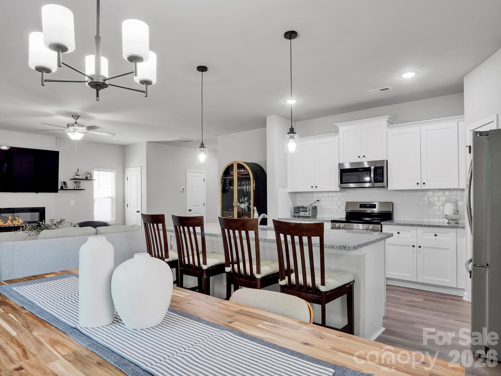 Large dining area, perfect for dining room table. - 7203 Stoney Wood Lane, Charlotte