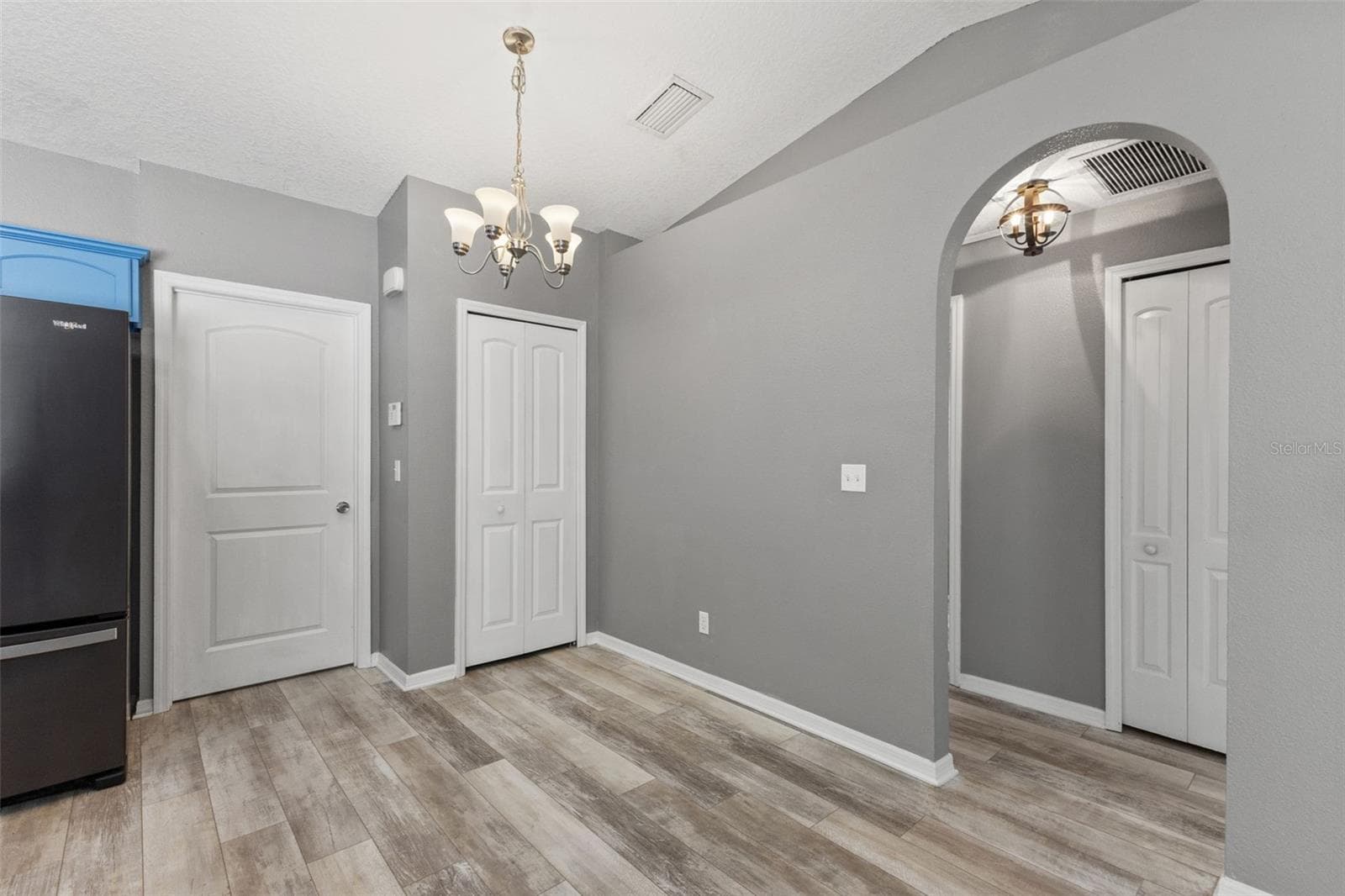 Single Family Residence at 560 ROBIN HILL CIR, BRANDON, photo 16 of 49