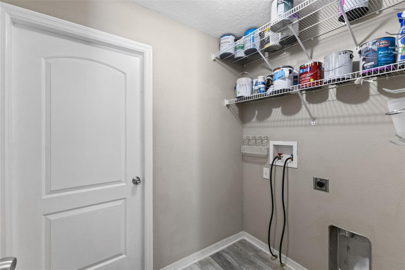 Single Family Residence at 560 ROBIN HILL CIR, BRANDON, photo 18 of 49