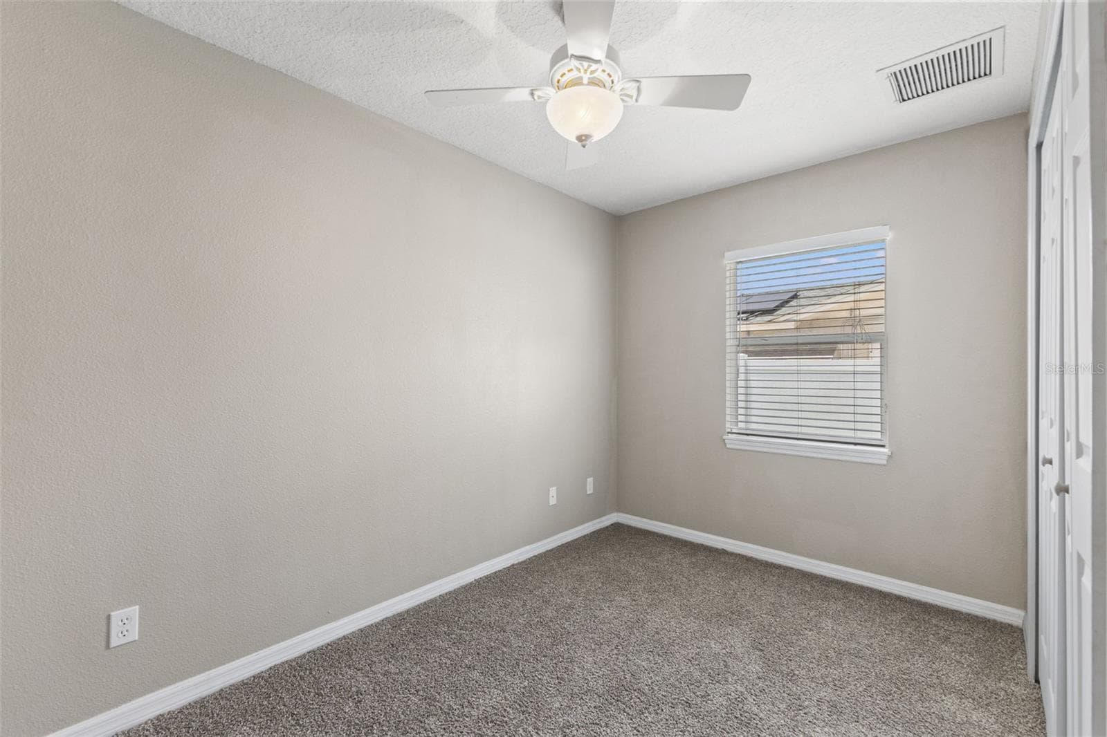 Single Family Residence at 560 ROBIN HILL CIR, BRANDON, photo 21 of 49