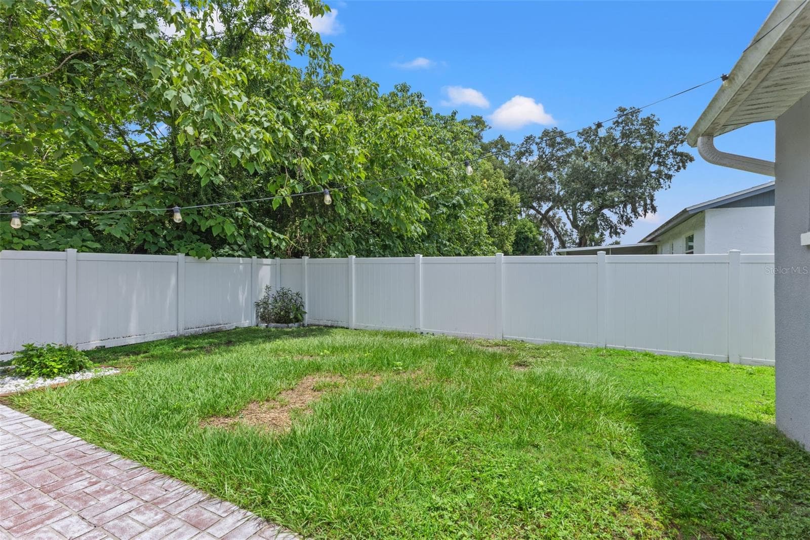 Single Family Residence at 560 ROBIN HILL CIR, BRANDON, photo 42 of 49