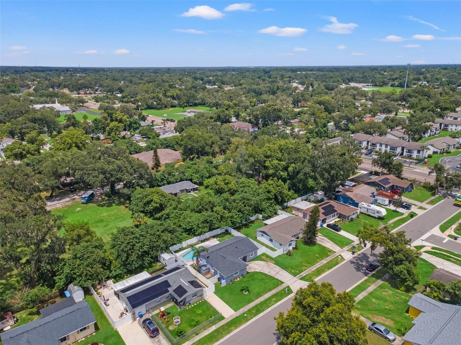 Single Family Residence at 560 ROBIN HILL CIR, BRANDON, photo 45 of 49