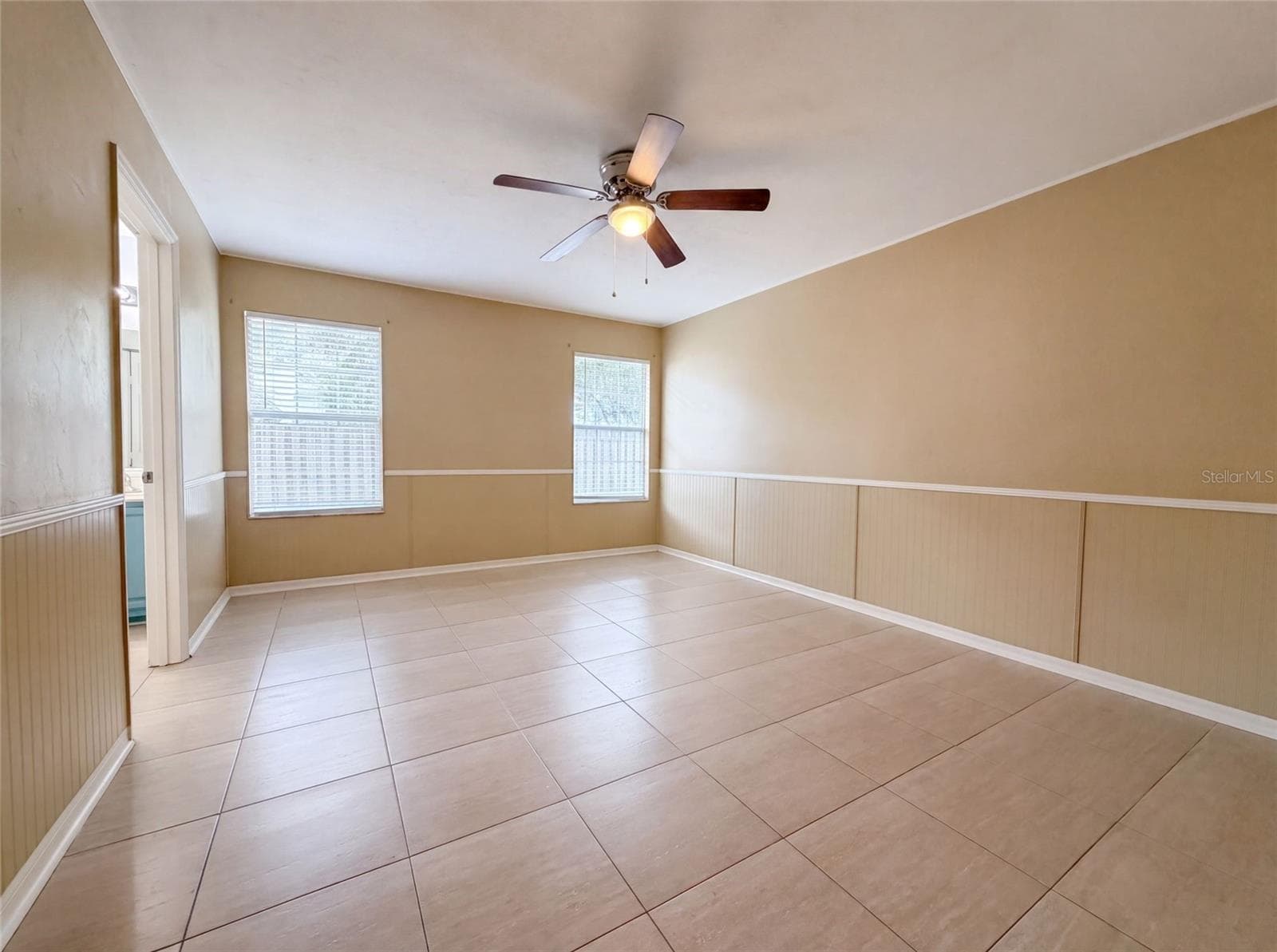 Single Family Residence at 944 NW 87TH DR, GAINESVILLE, photo 7 of 23