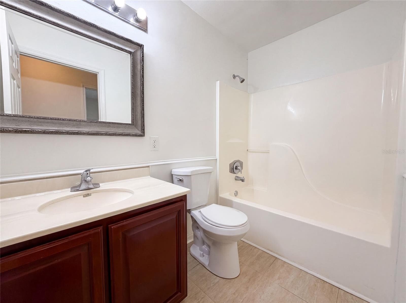 Single Family Residence at 944 NW 87TH DR, GAINESVILLE, photo 16 of 23