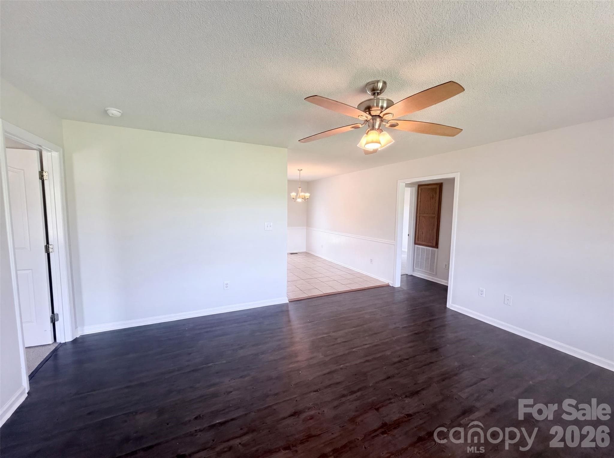 Single Family Residence at 2243 Mintew Circle, Lincolnton, photo 2 of 14