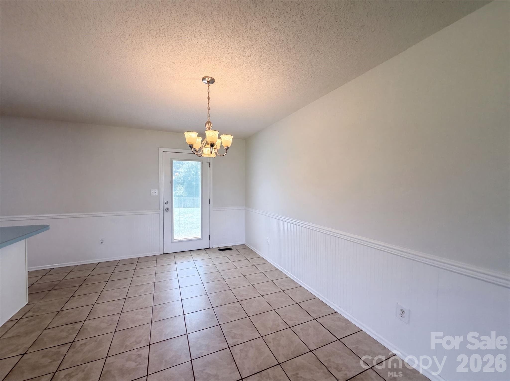 Single Family Residence at 2243 Mintew Circle, Lincolnton, photo 6 of 14